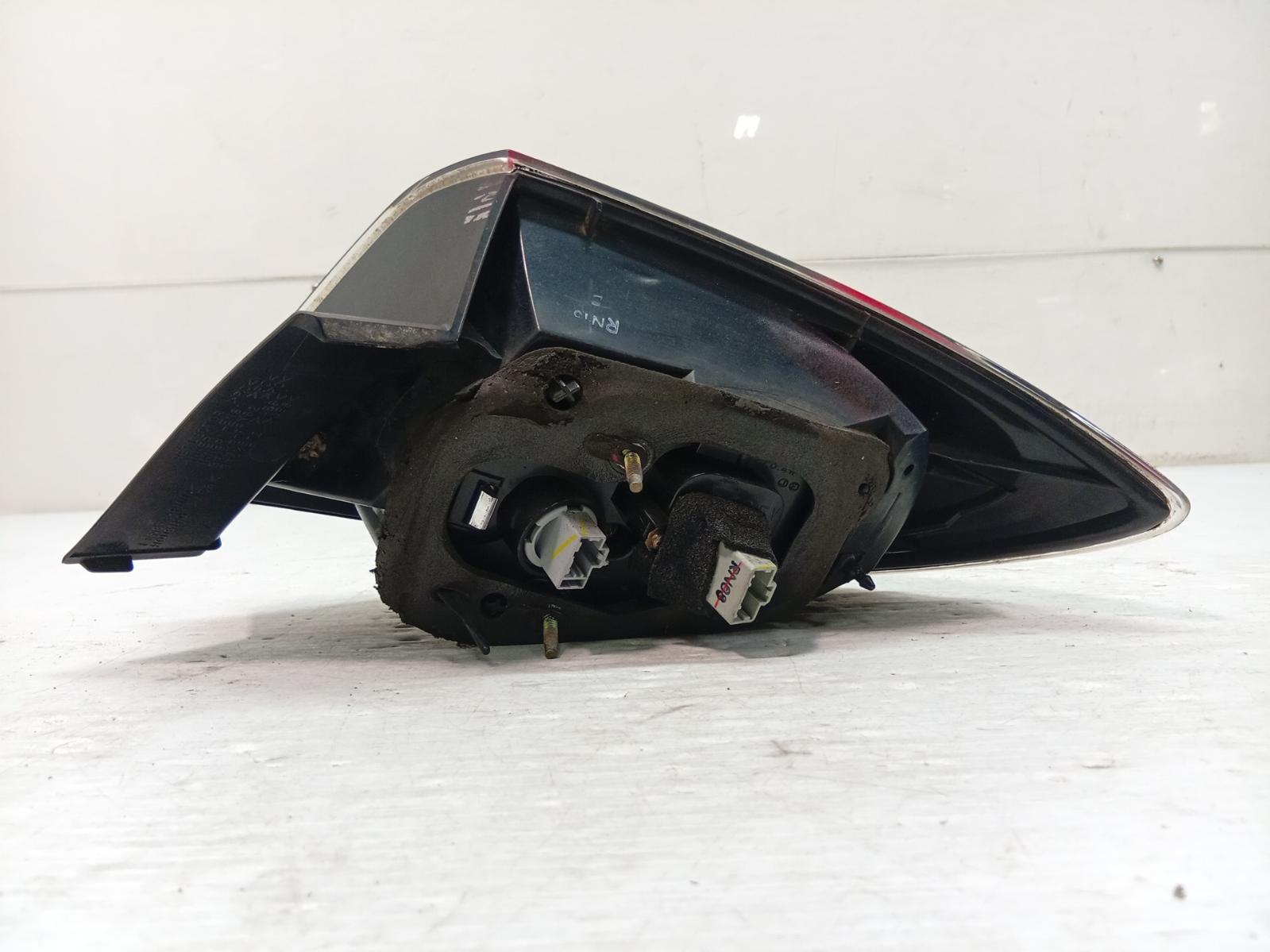 Left_Taillight