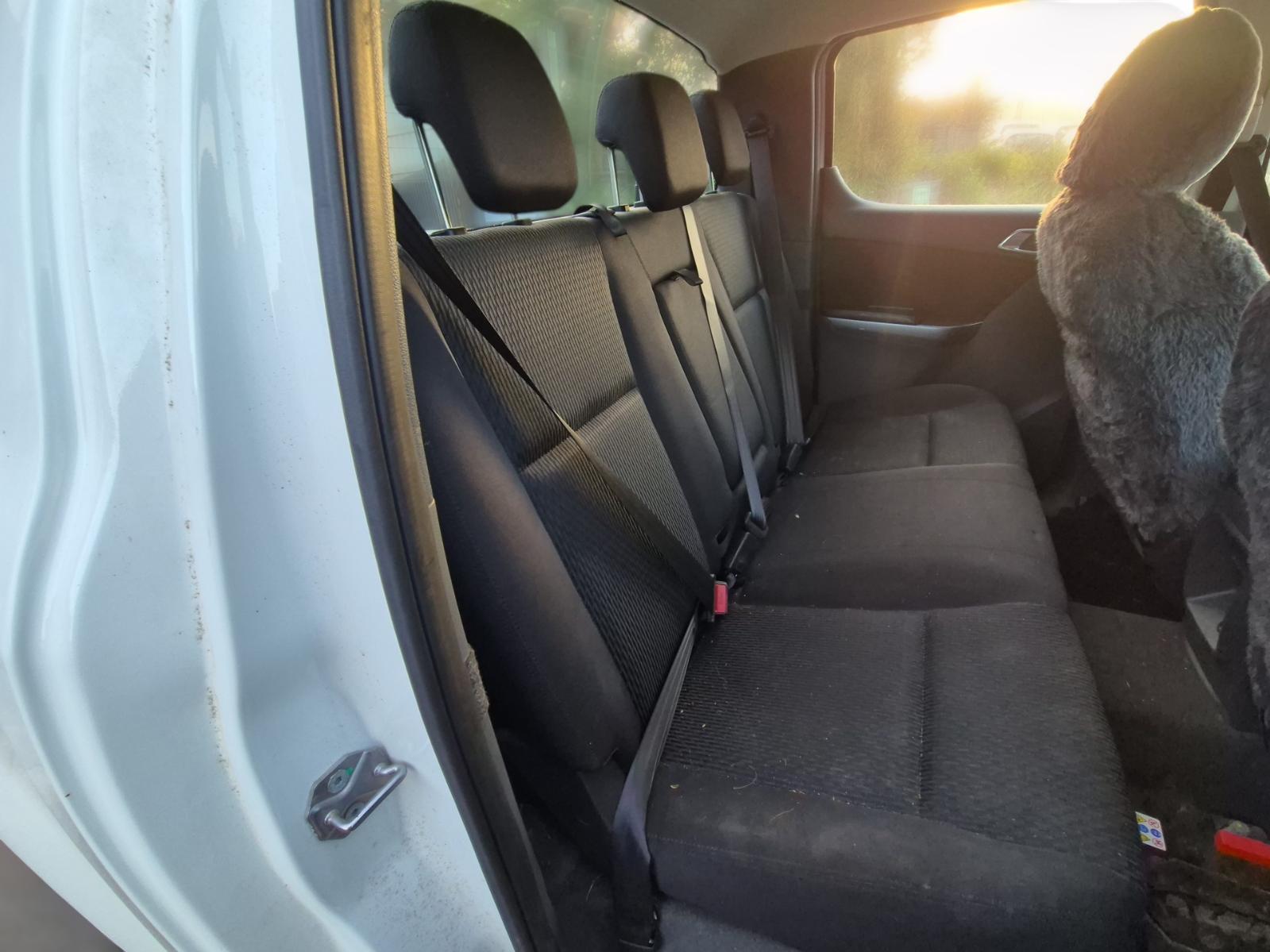 Seat_Belt_Stalk