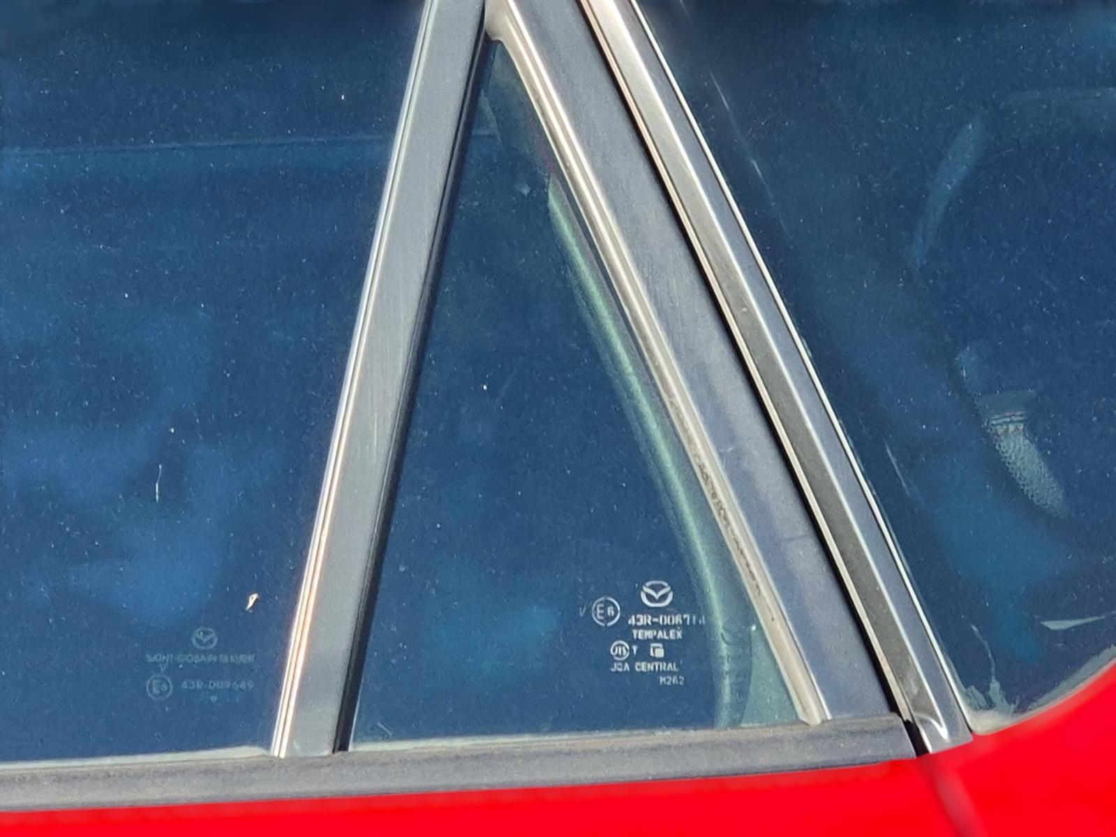 Left_Rear_1q_Door_Glass