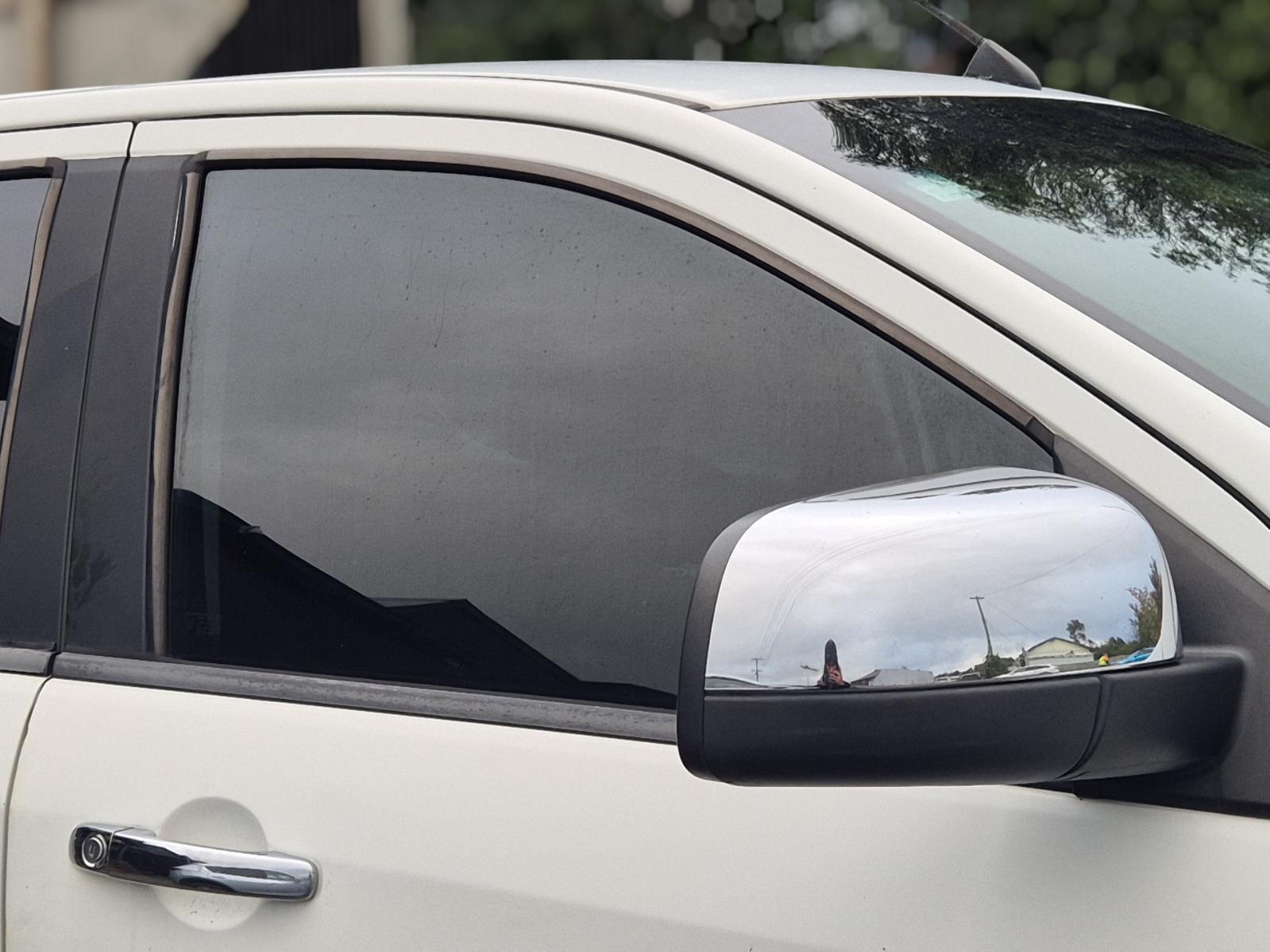 Right_Front_Door_Window