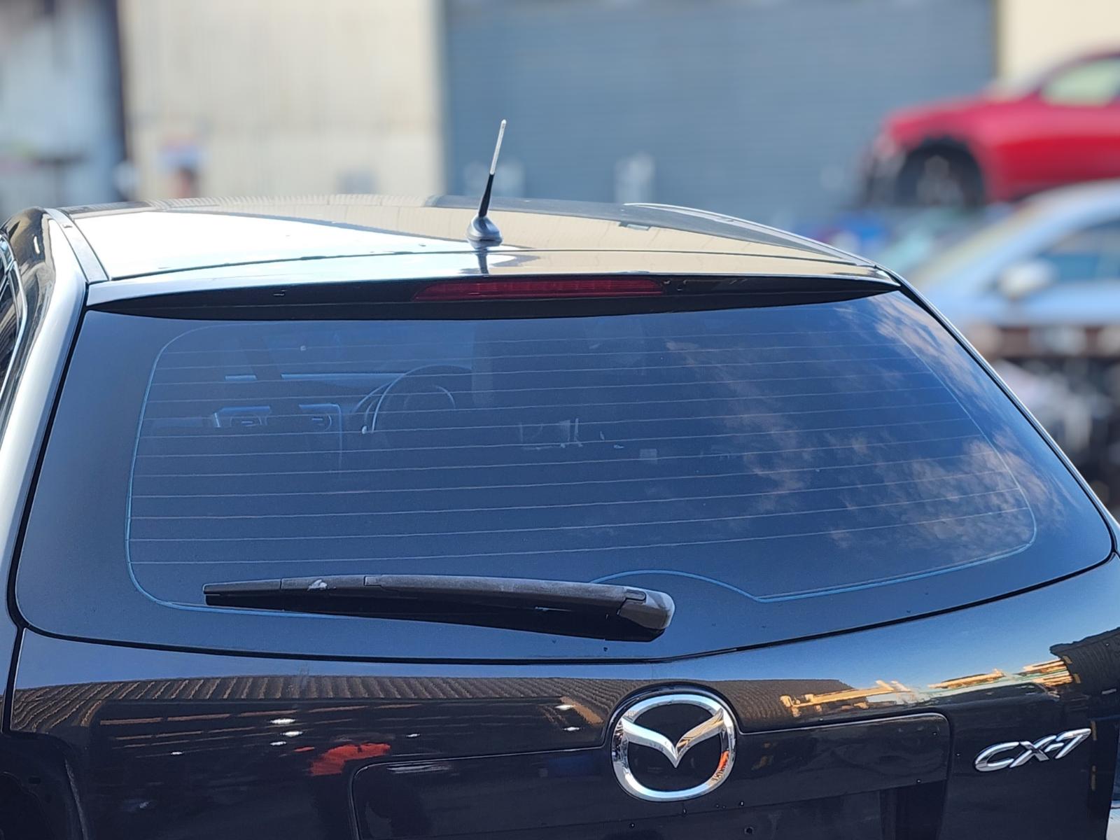 Rear_Tailgate_Glass