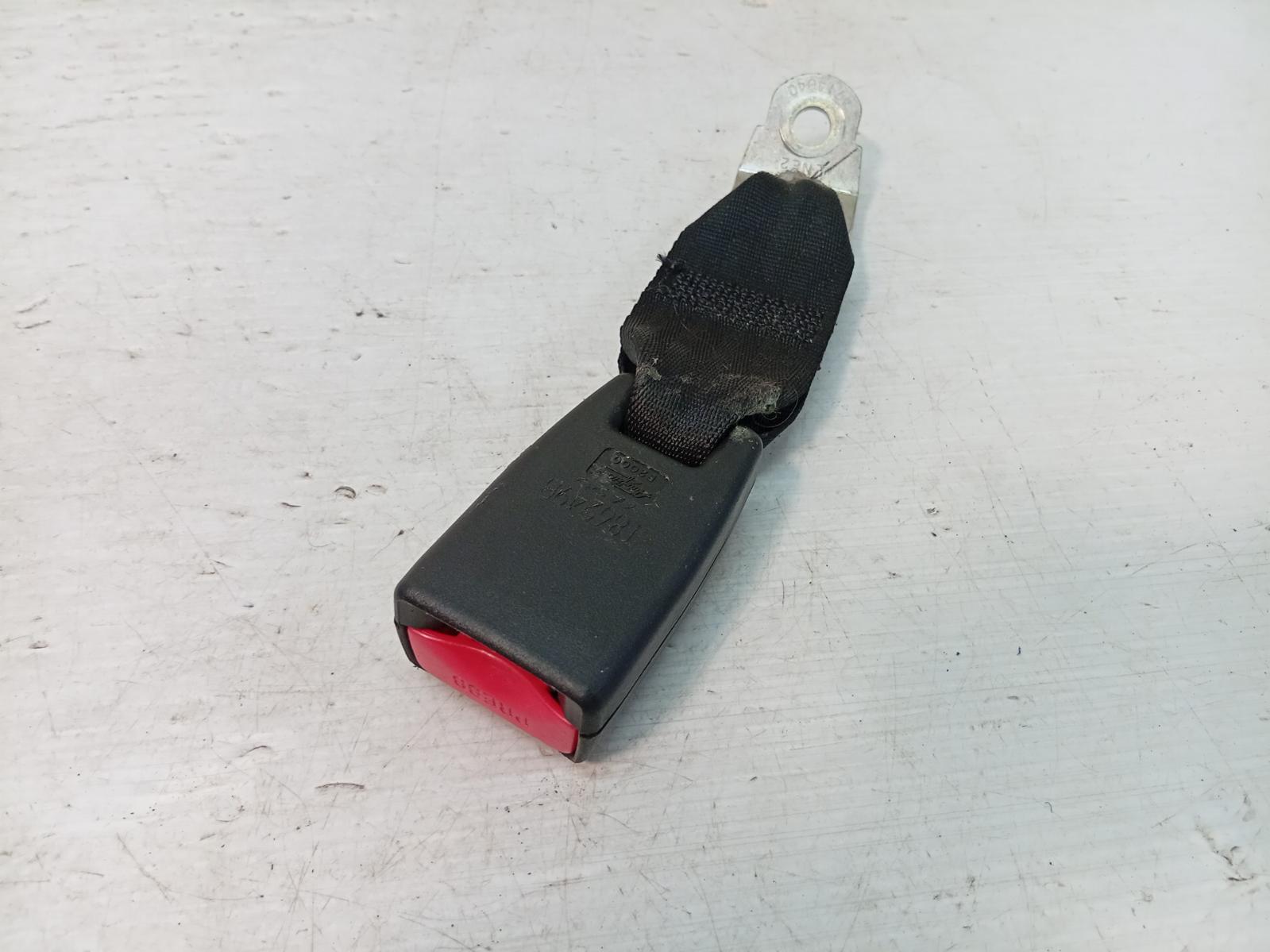 Seat_Belt_Stalk