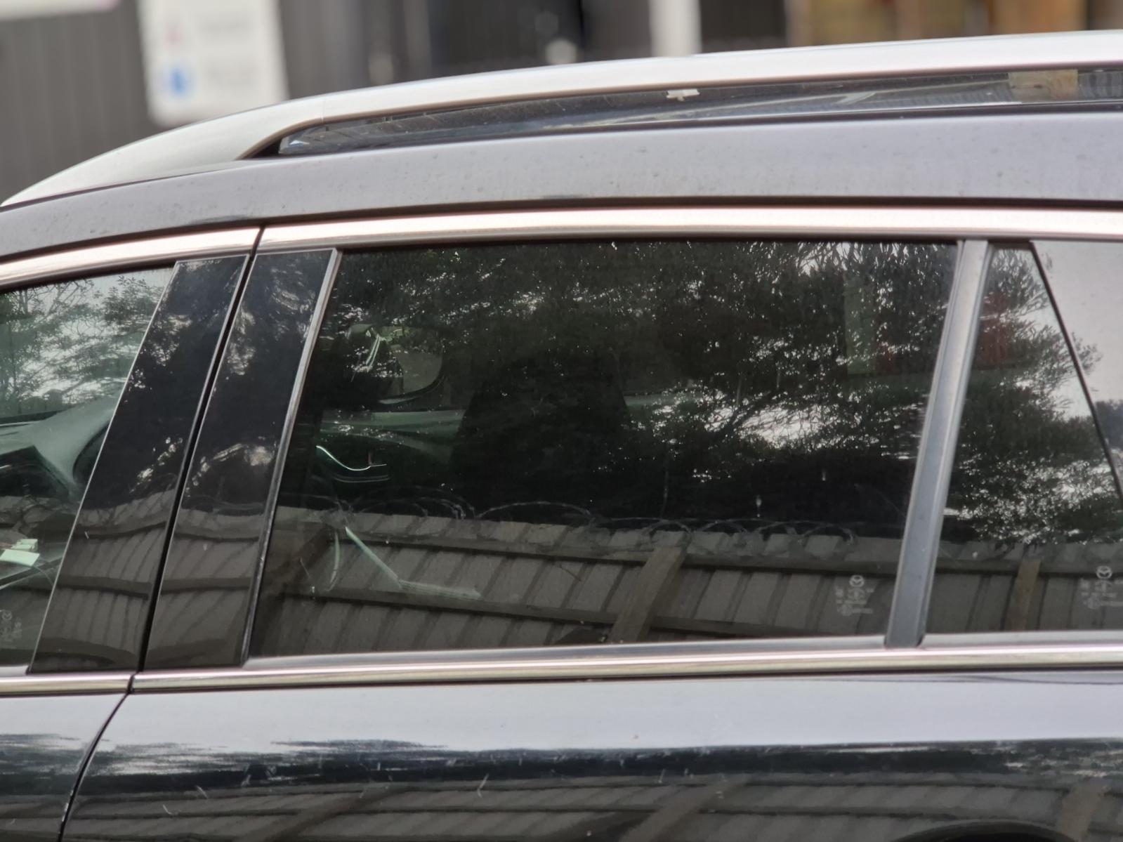Left_Rear_Door_Window