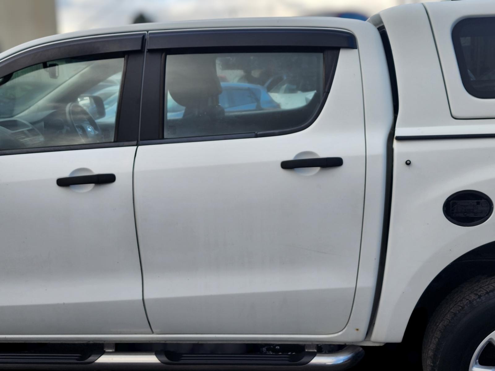 Left_Rear_Door_Sliding
