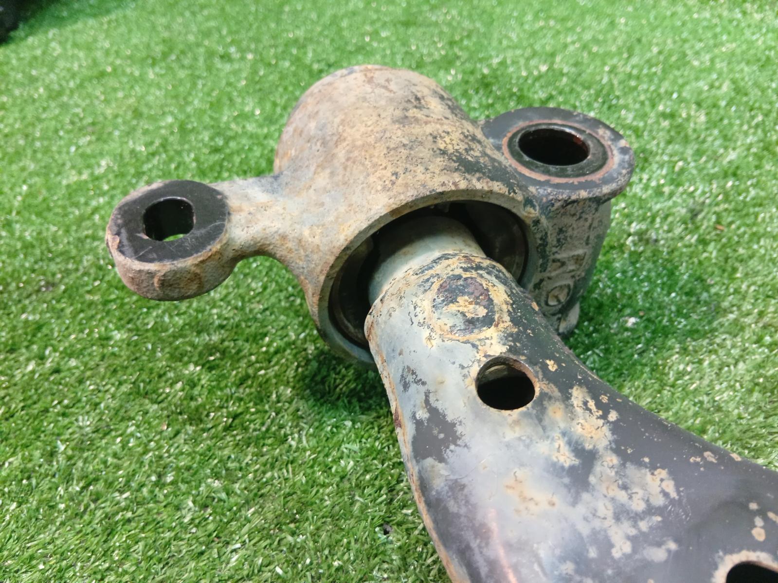 Right_Front_Lower_Control_Arm