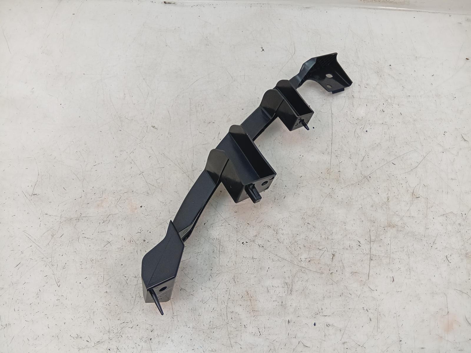 Right_Headlight_Surround