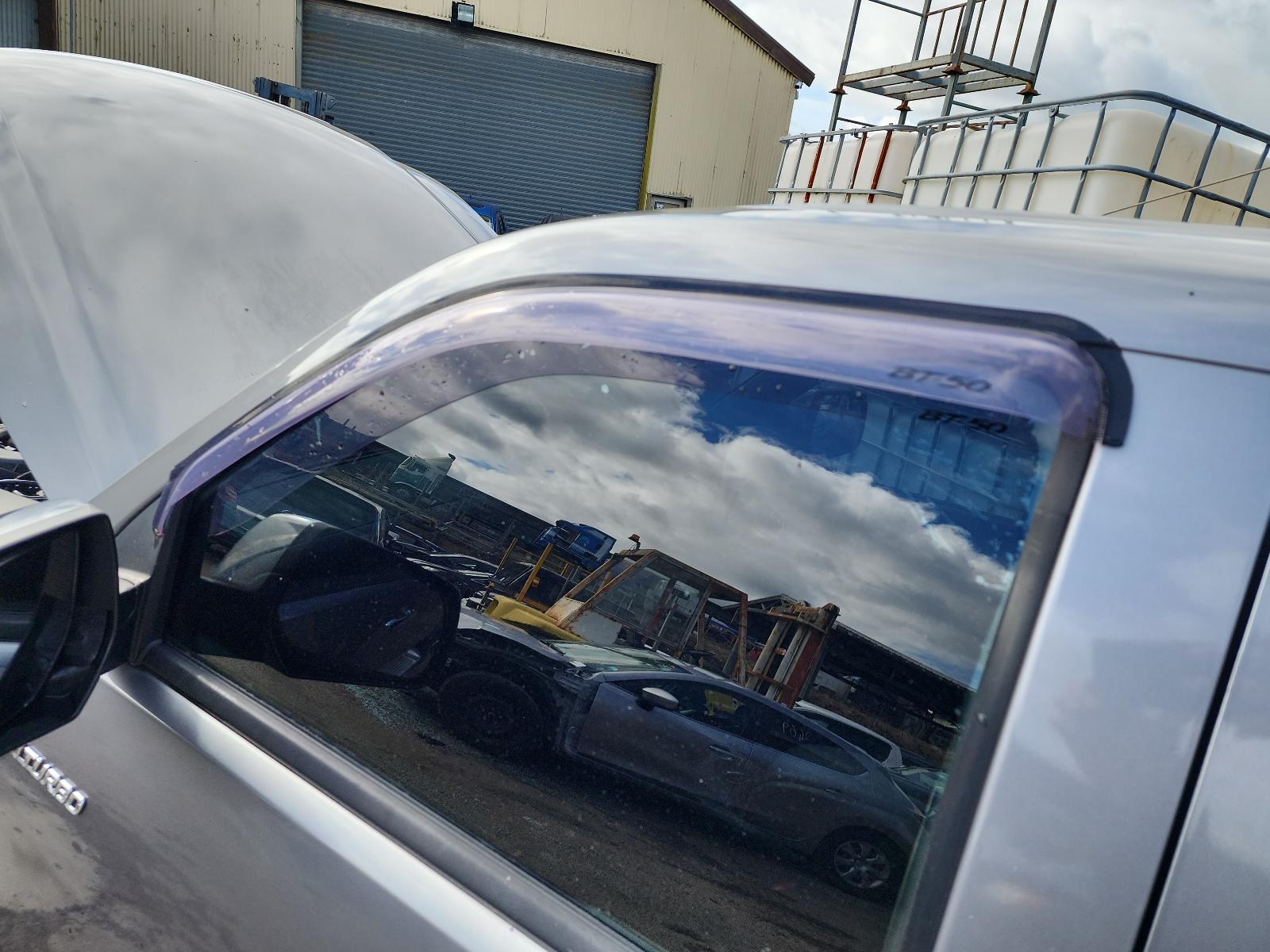 Mazda BT50 - UN 2006-2011