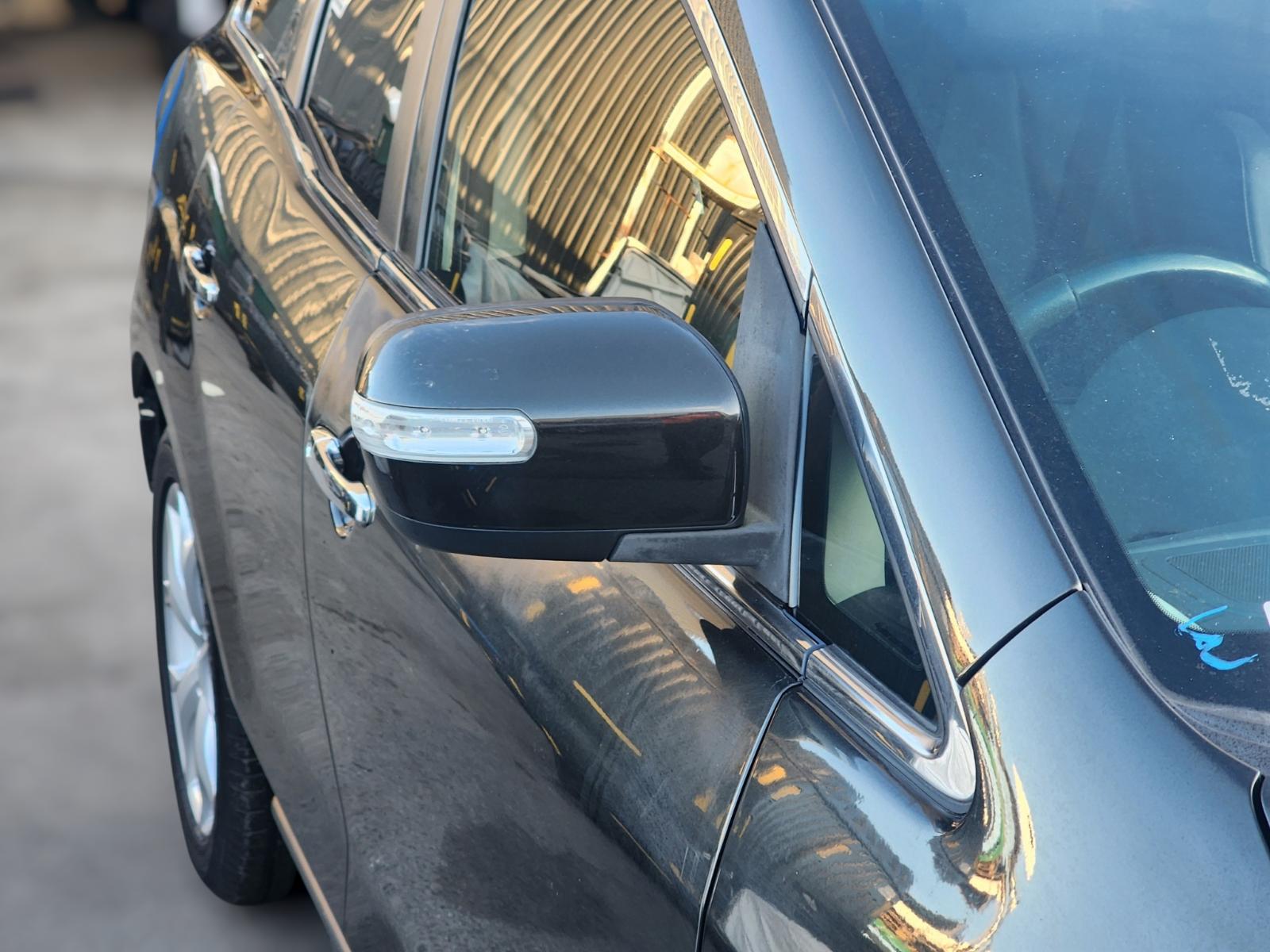 Right_Door_Mirror