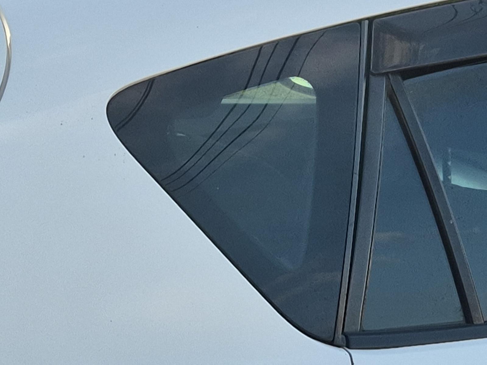 Right_Rear_Side_Glass