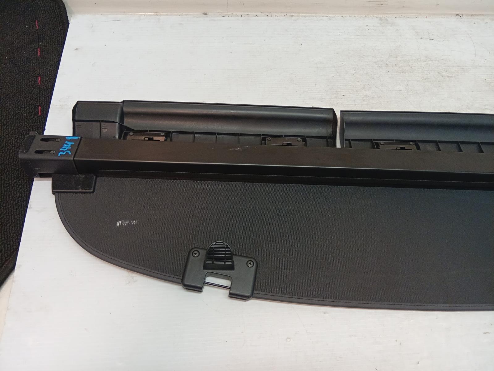 Parcel_Shelf_Cargo_Blind