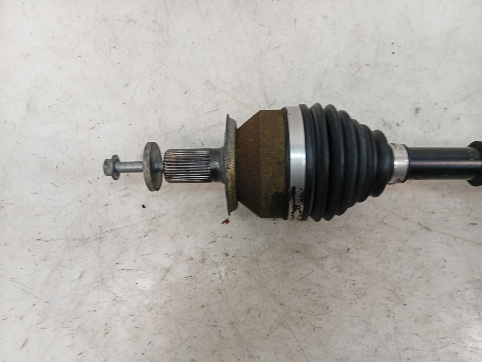 Left_Driveshaft