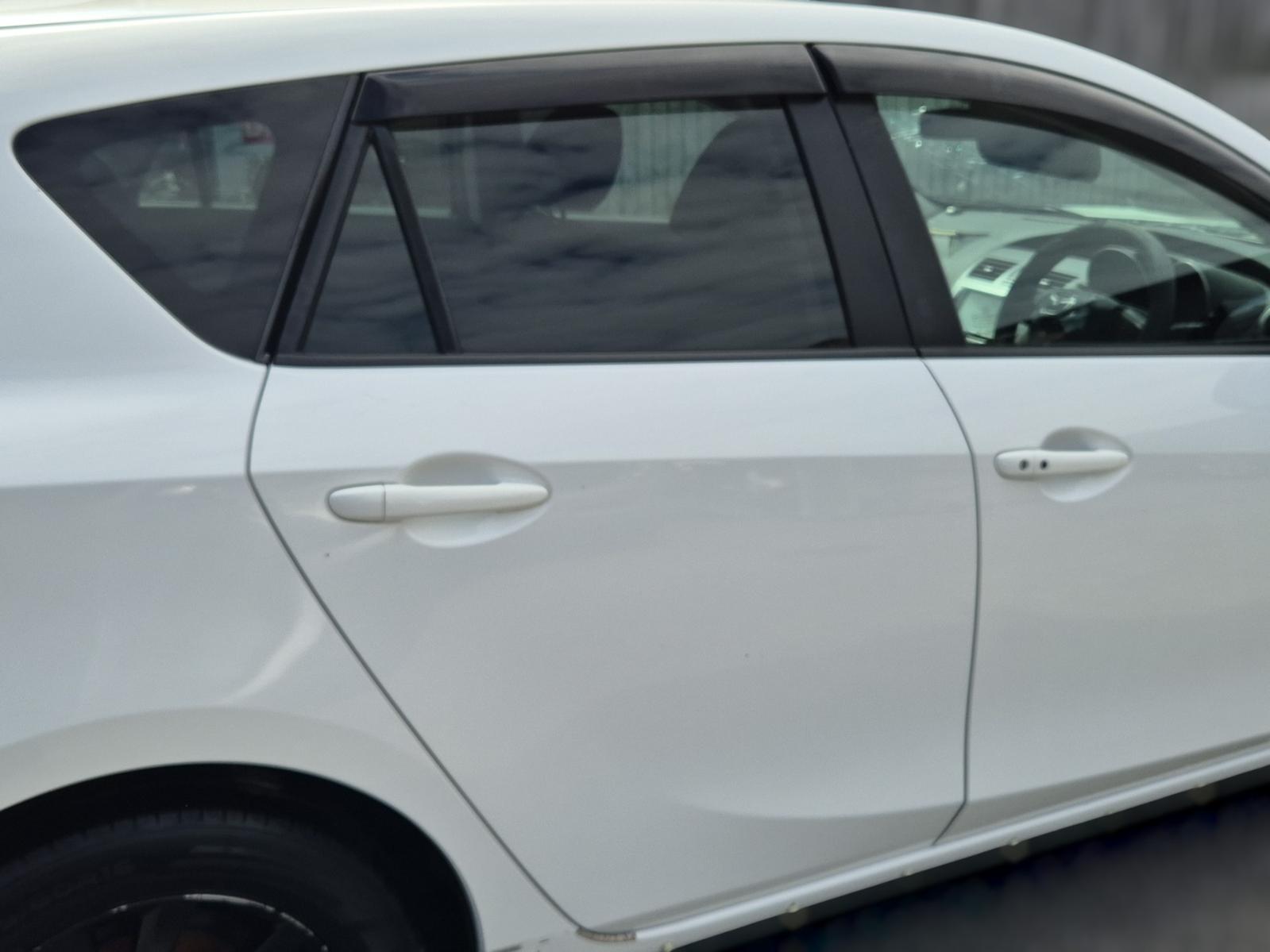 Right_Rear_Door_Sliding