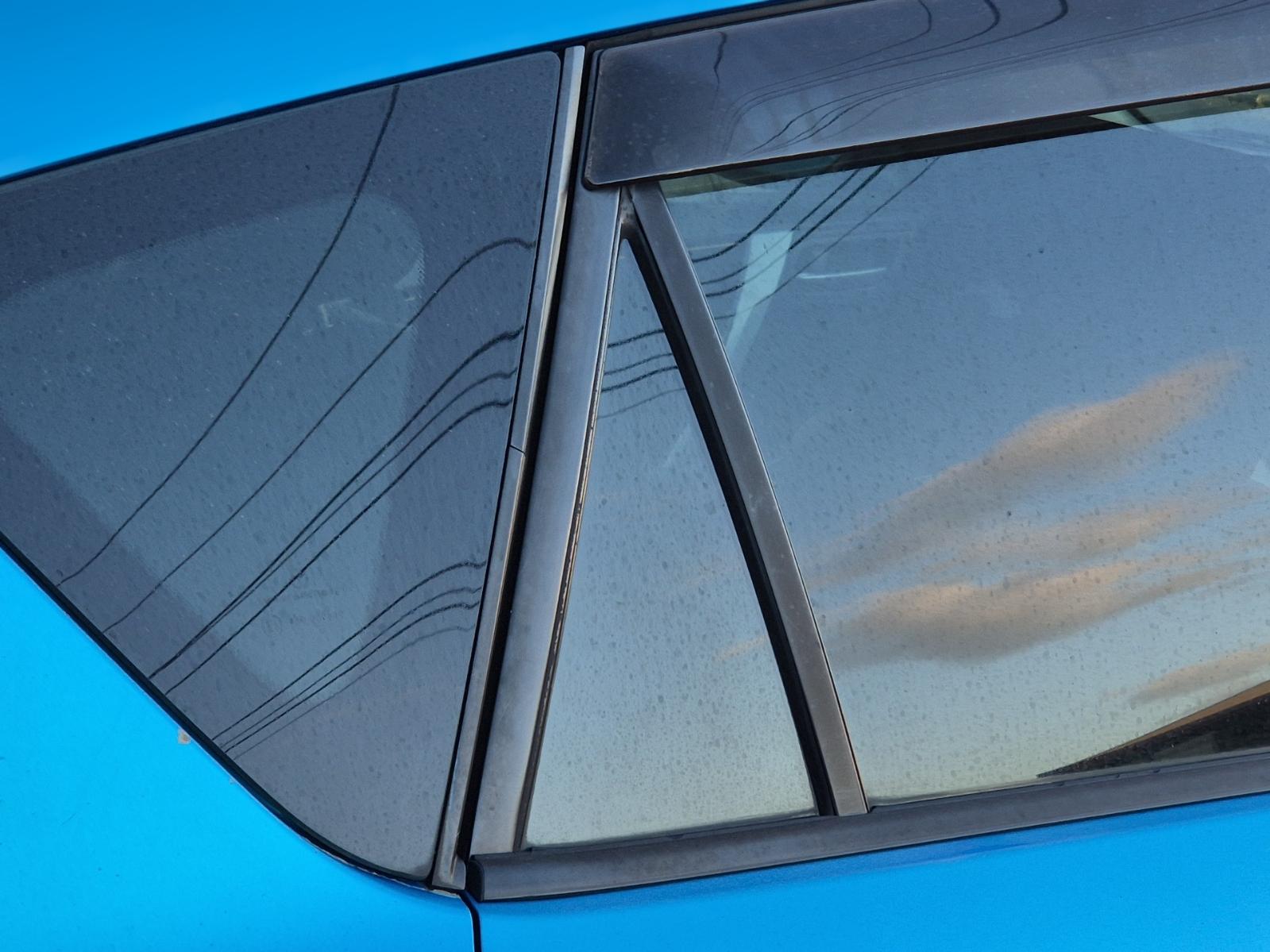 Right_Rear_1q_Door_Glass