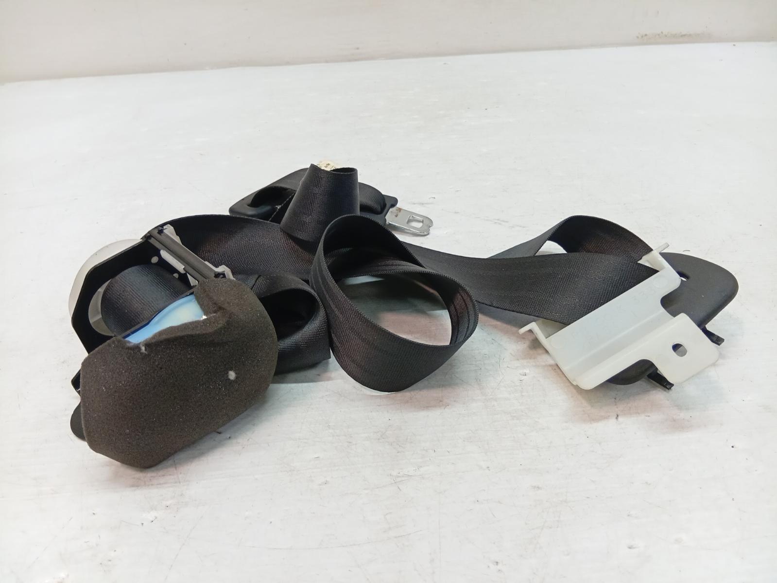 Seat_Belt_Stalk