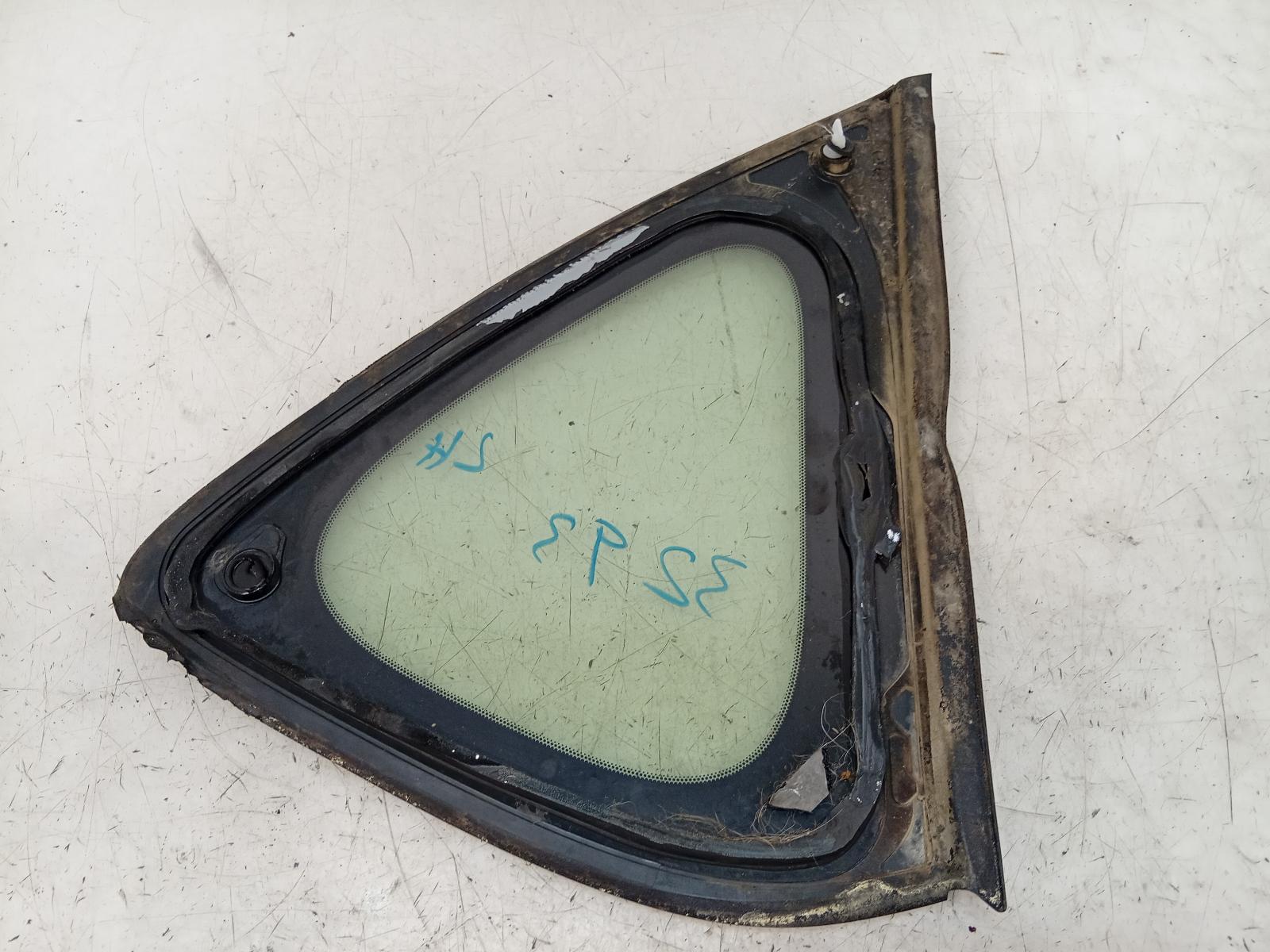 Left_Rear_Side_Glass