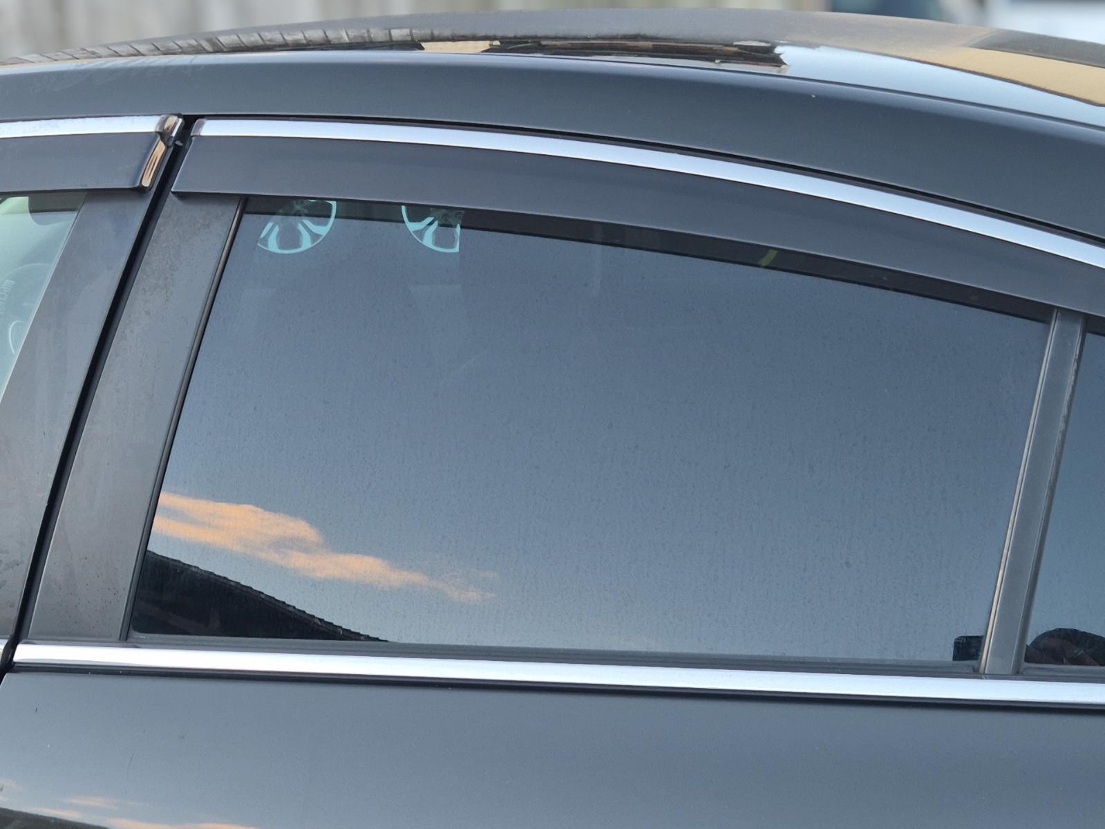 Left_Rear_Door_Window