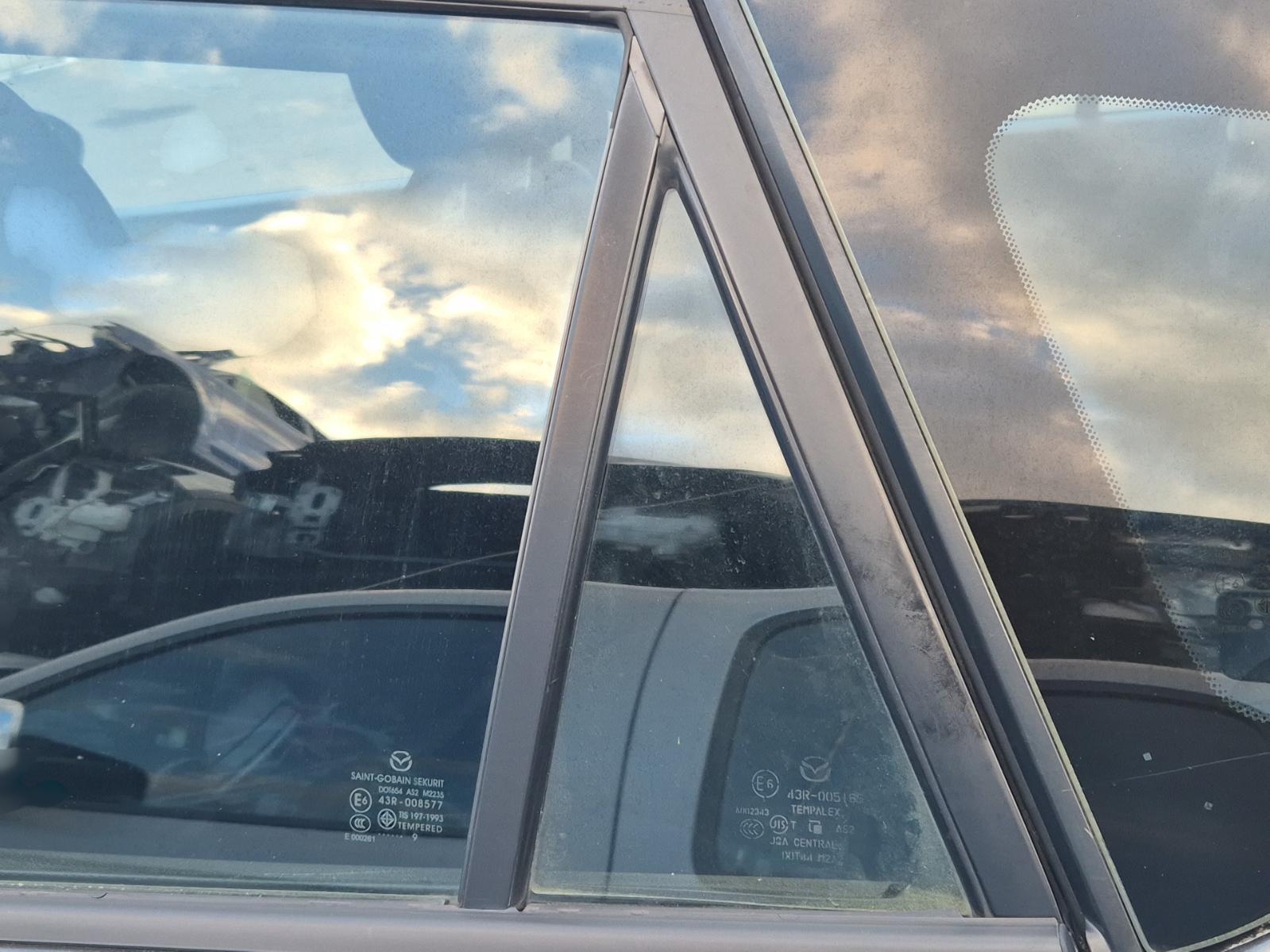 Left_Rear_1q_Door_Glass