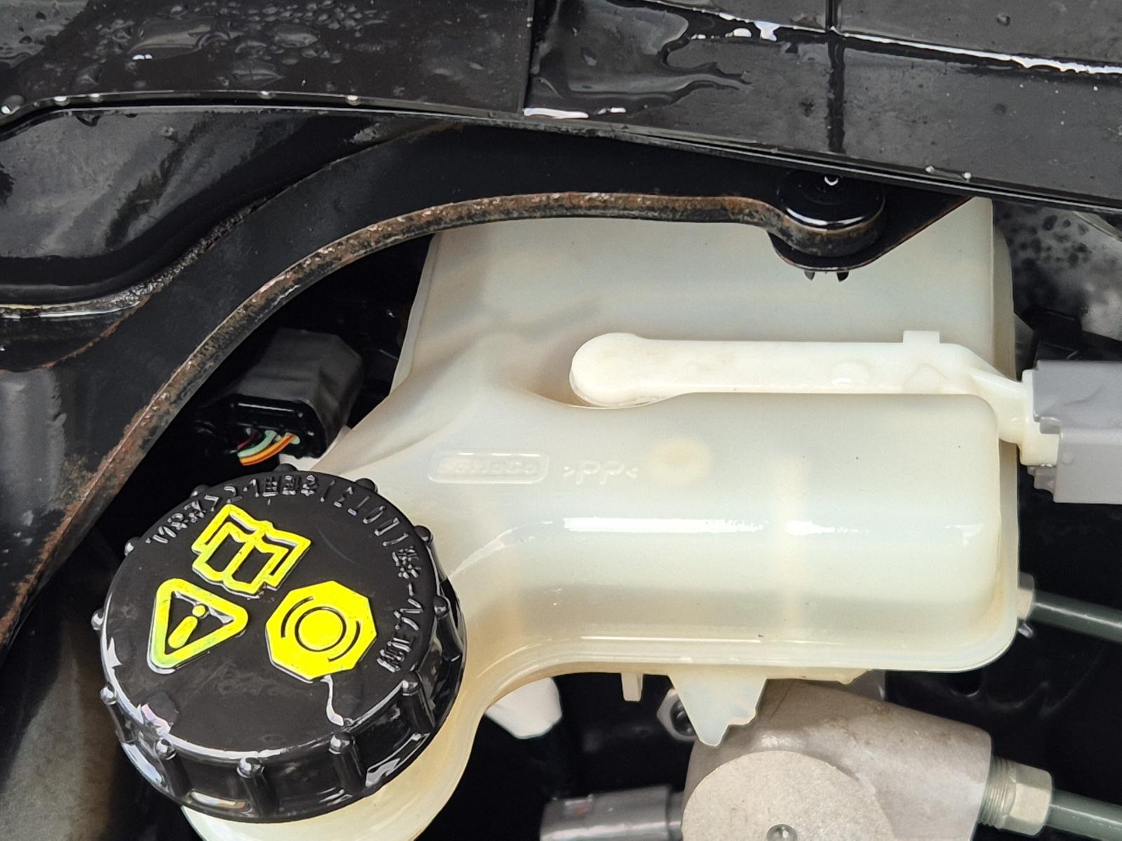 Master_Cylinder