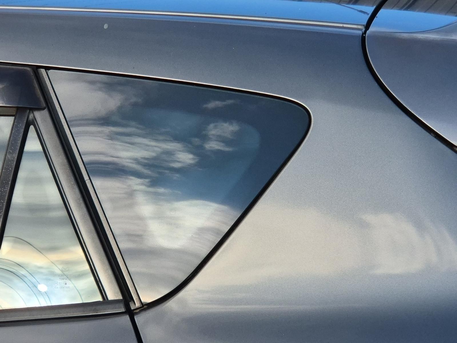 Left_Rear_Side_Glass