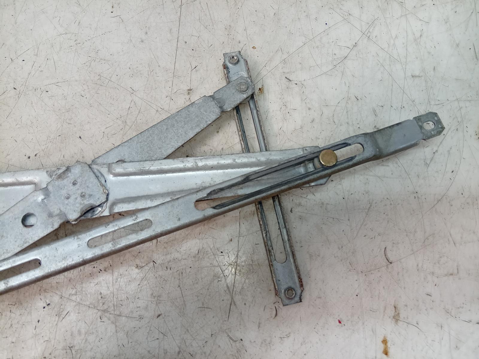 Right_Front_Window_Reg_Motor