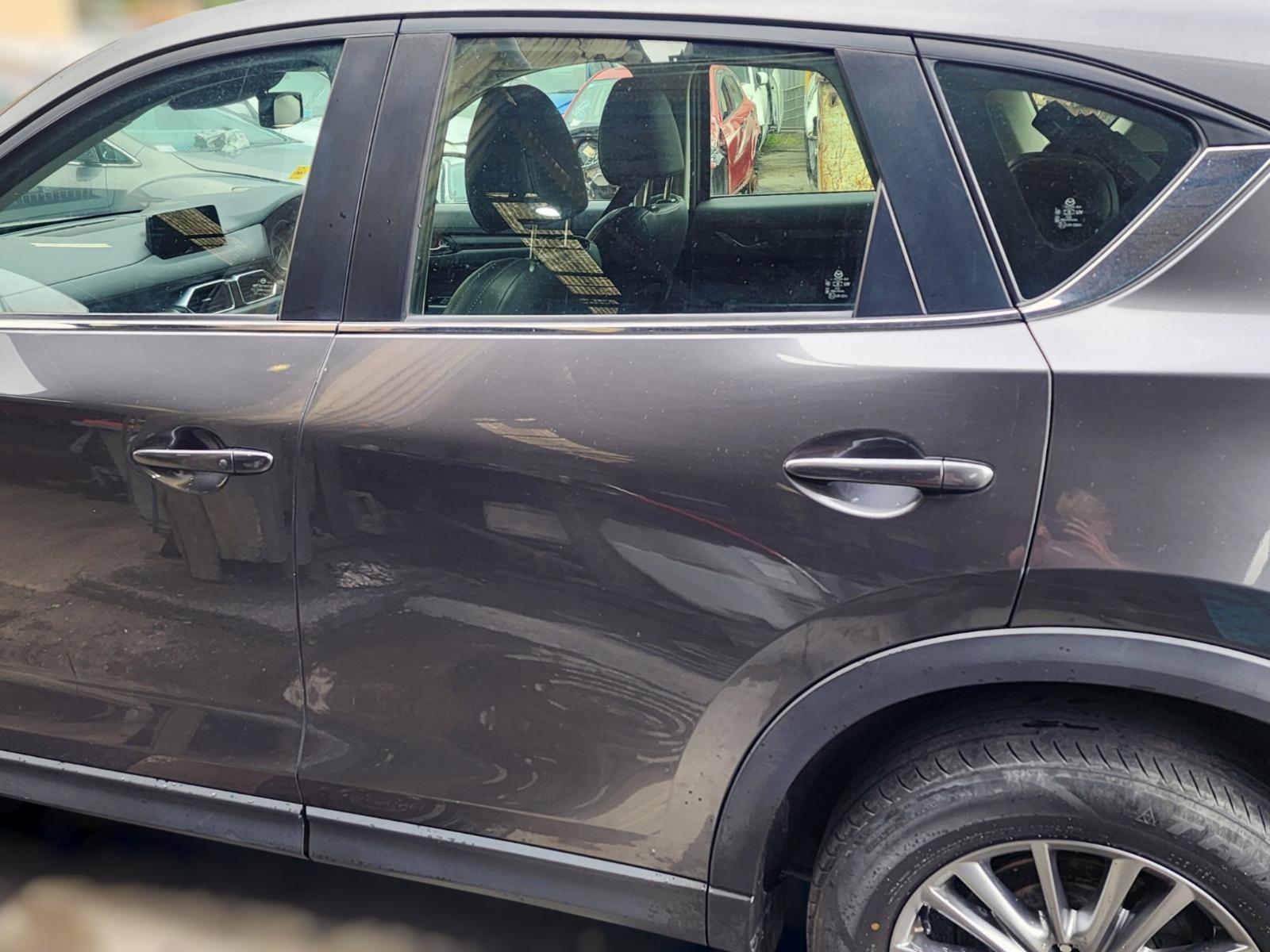 Left Rear Door Sliding