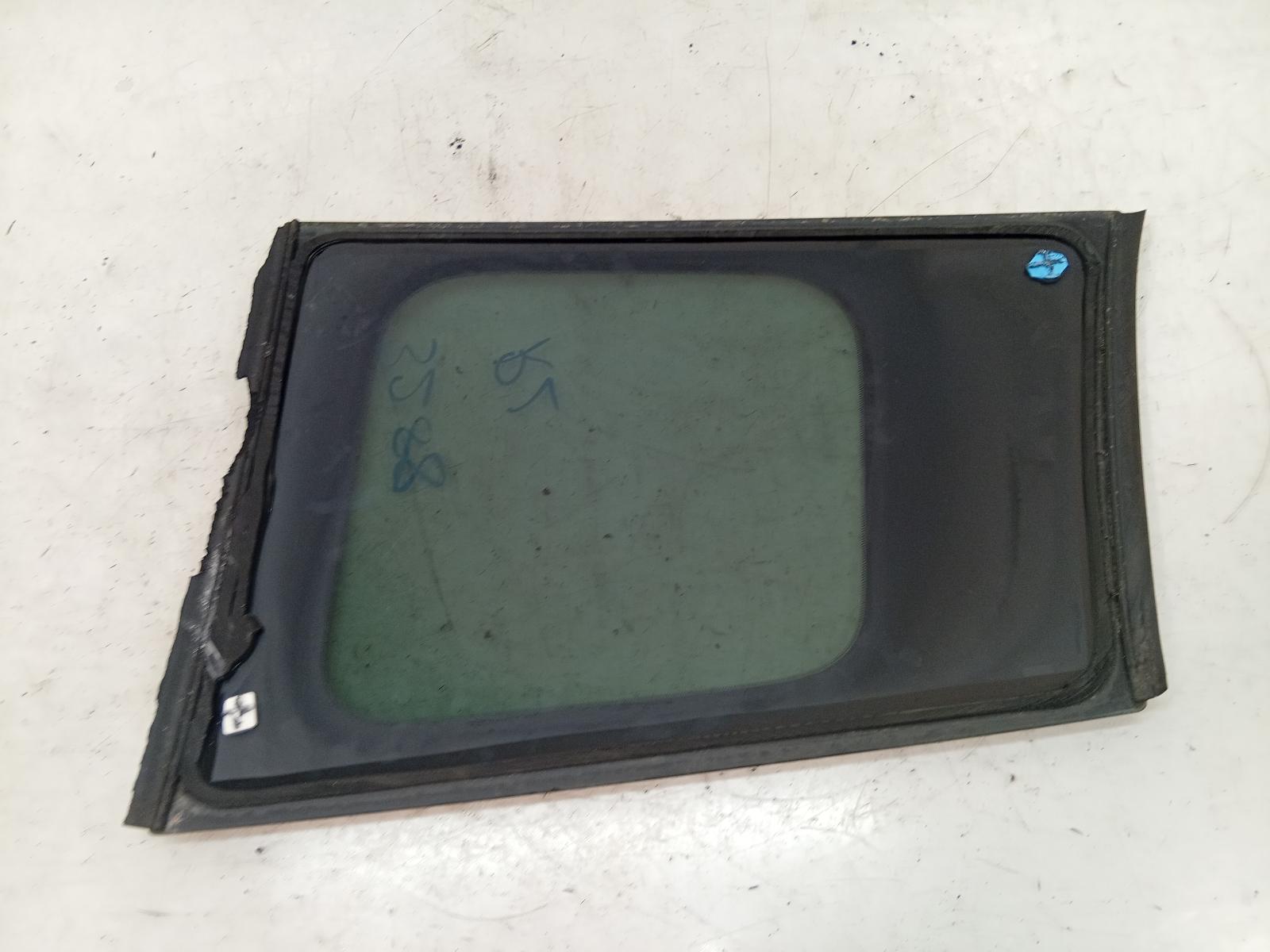 Left_Rear_Side_Glass