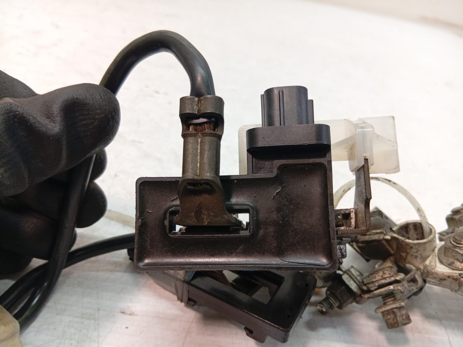 Battery_Terminal