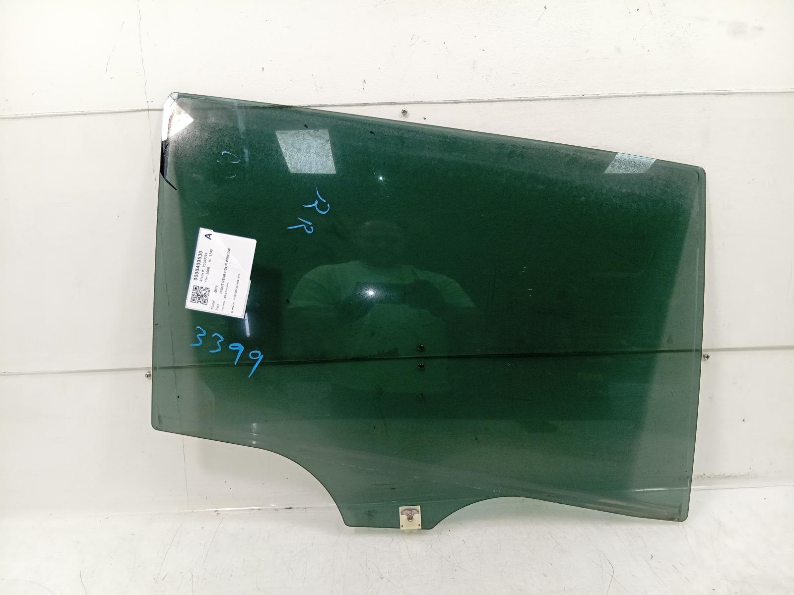 Right_Rear_Door_Window