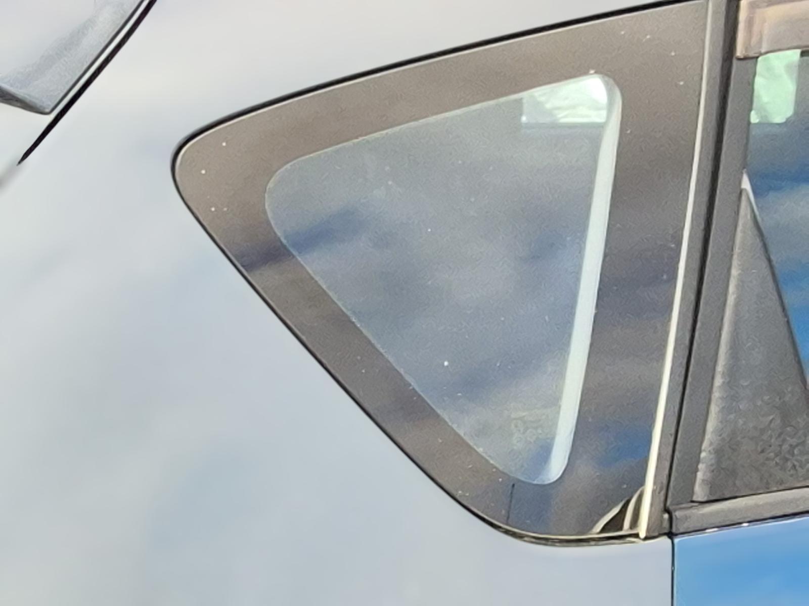 Right_Rear_Side_Glass
