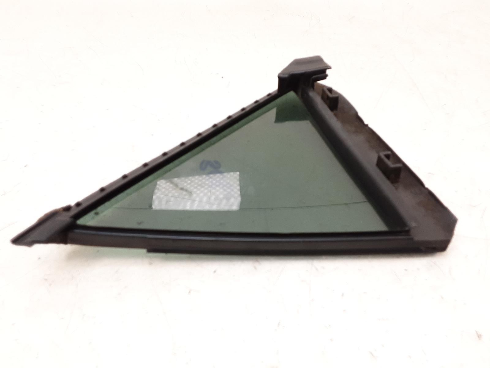 Right_Rear_1q_Door_Glass