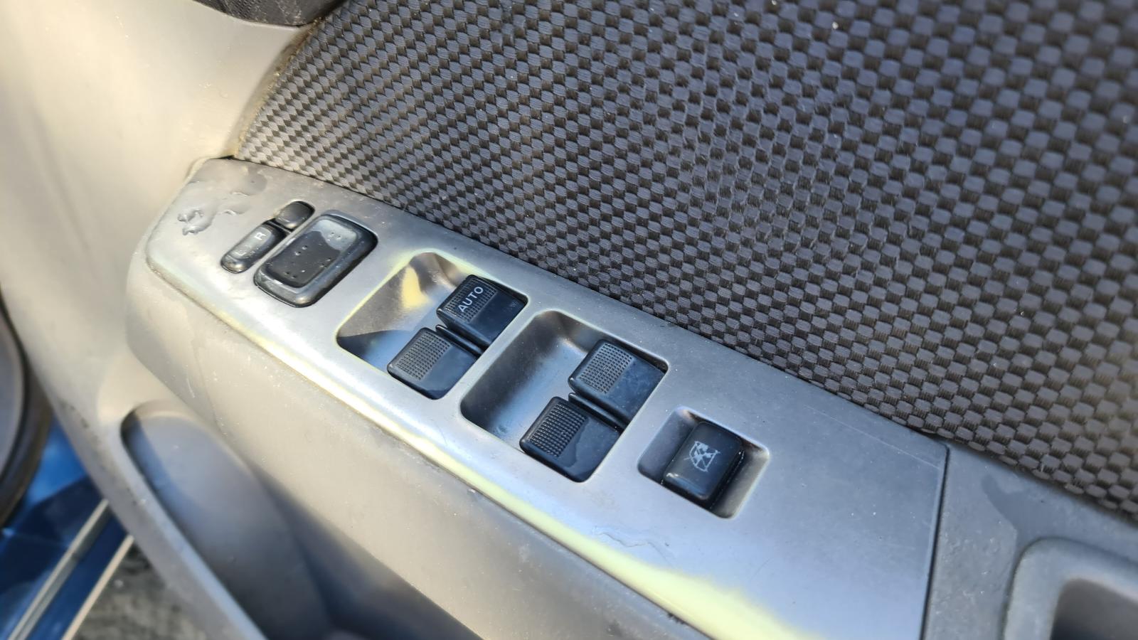 Mazda BT50 - UN 2006-2011