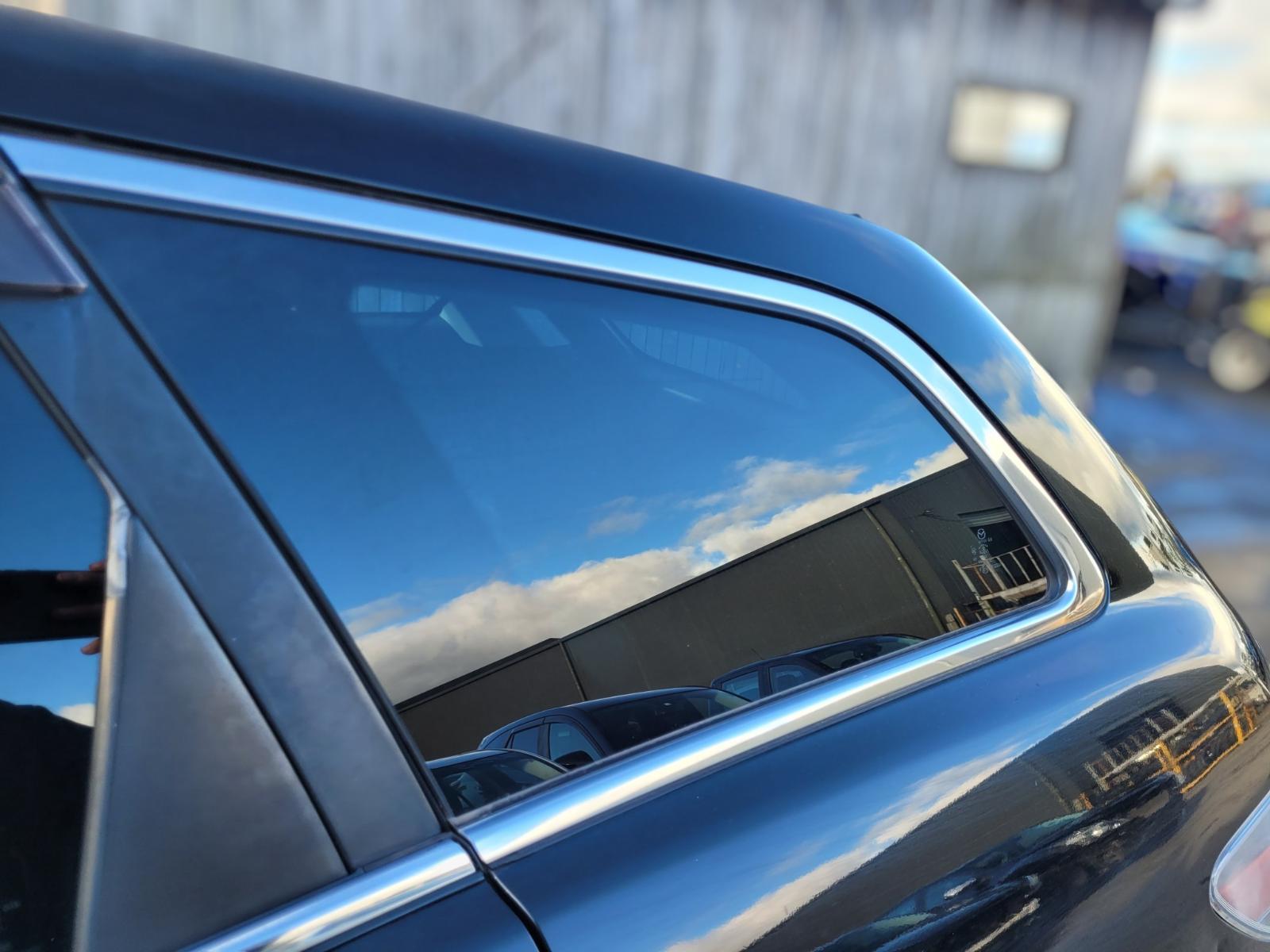 Left_Rear_Side_Glass
