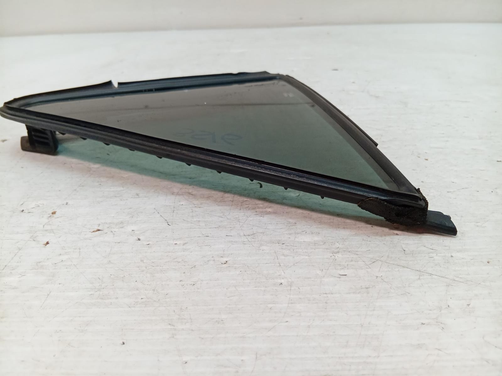 Left_Rear_1q_Door_Glass