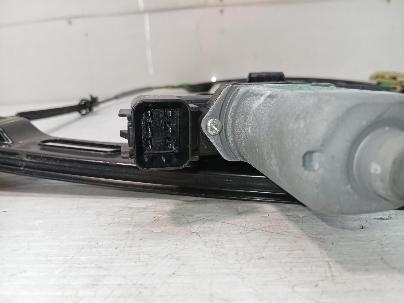 Right_Front_Window_Reg_Motor