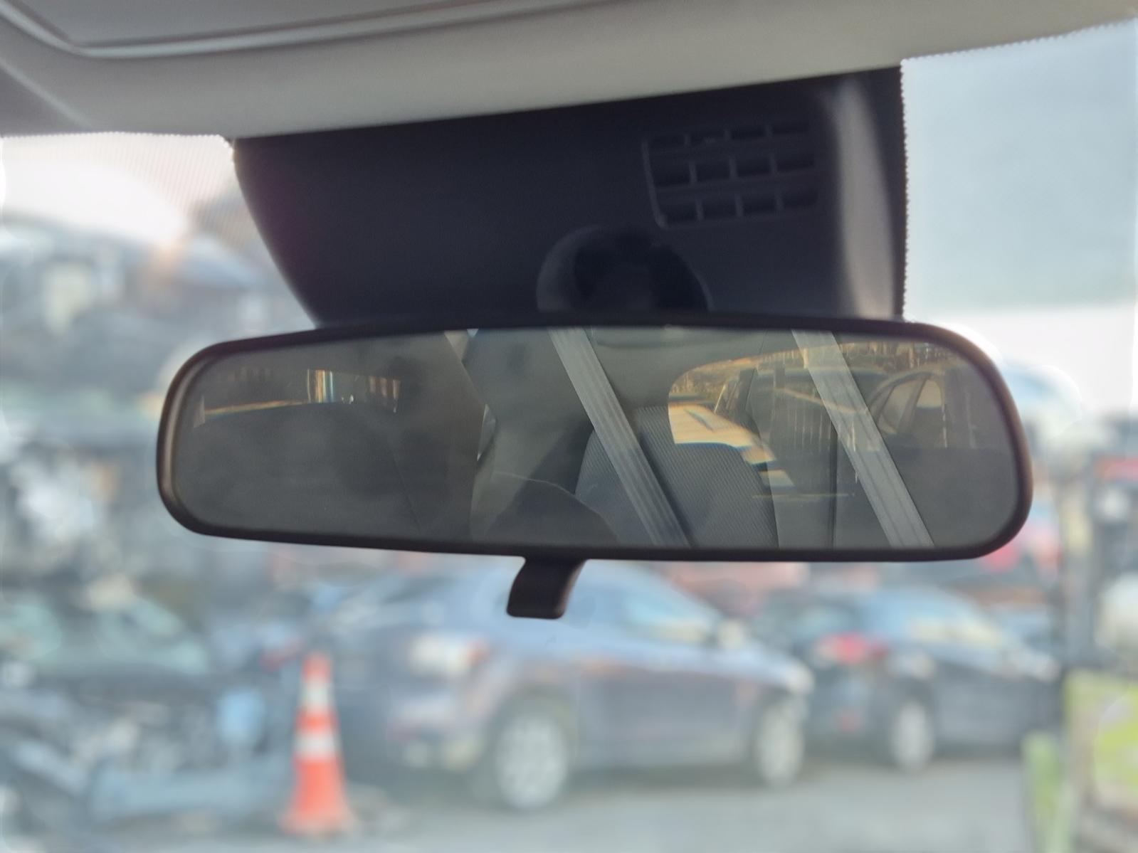 Interior_Mirror