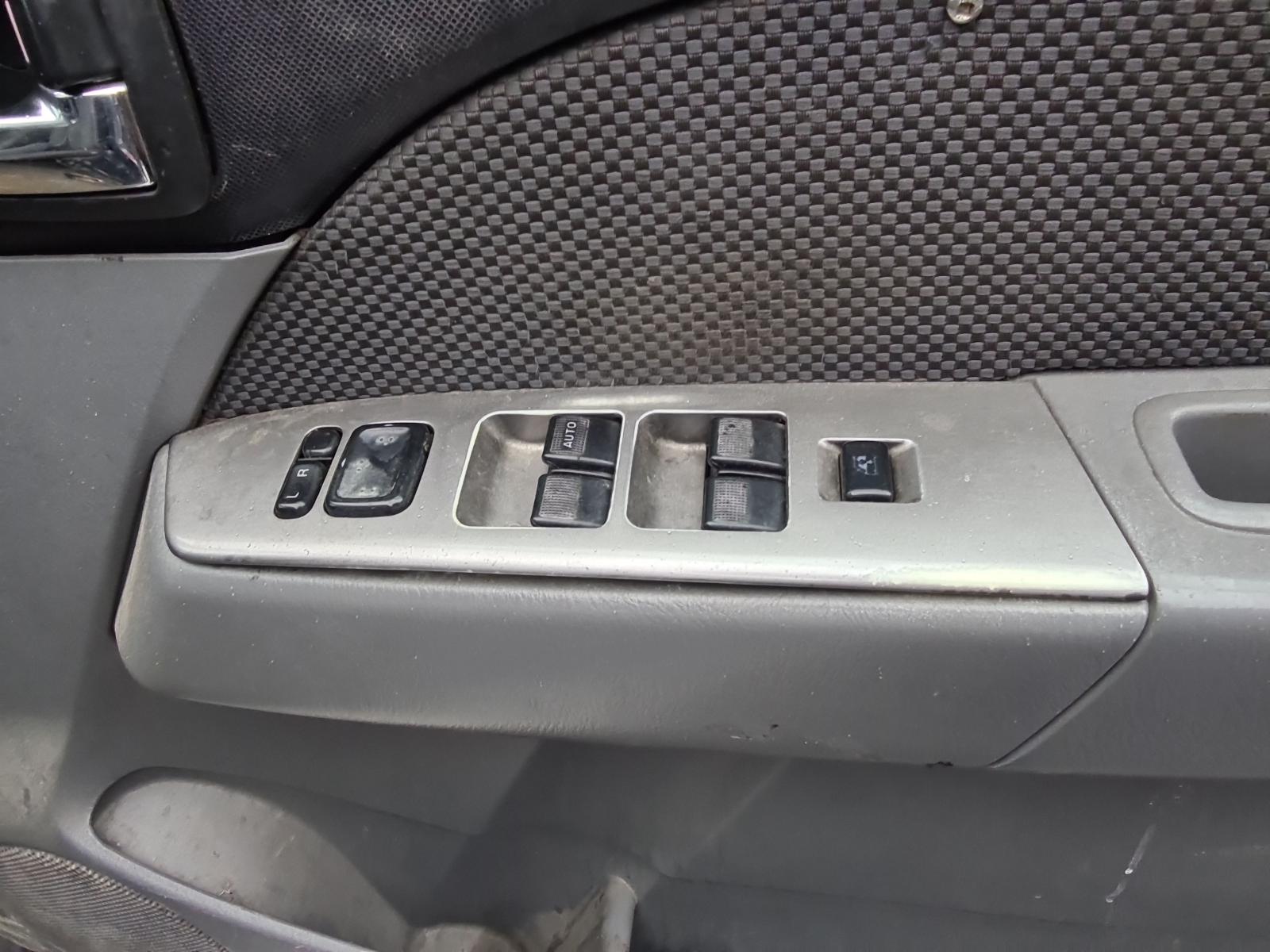 Mazda BT50 - UN 2006-2011