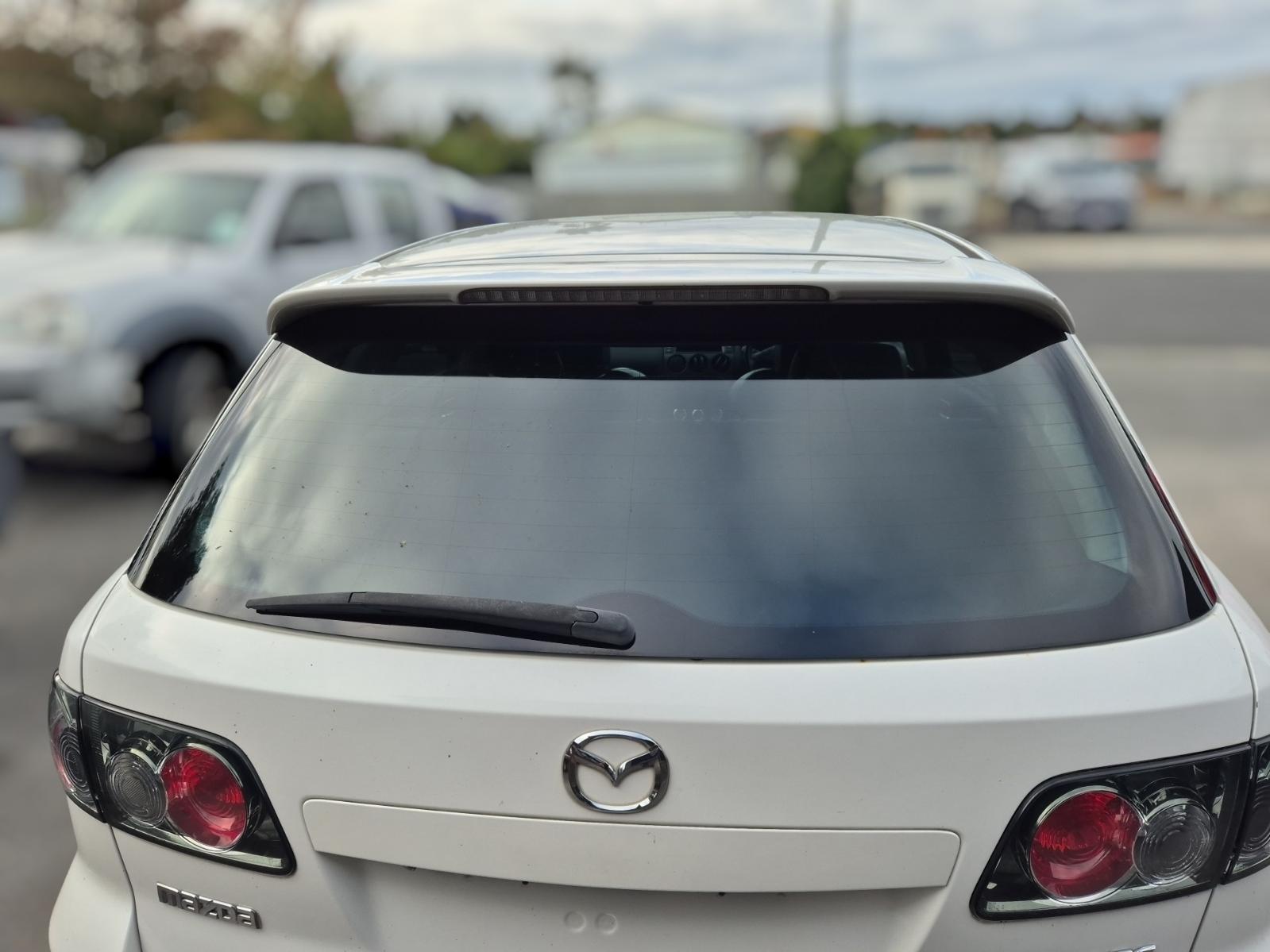 Rear_Tailgate_Glass