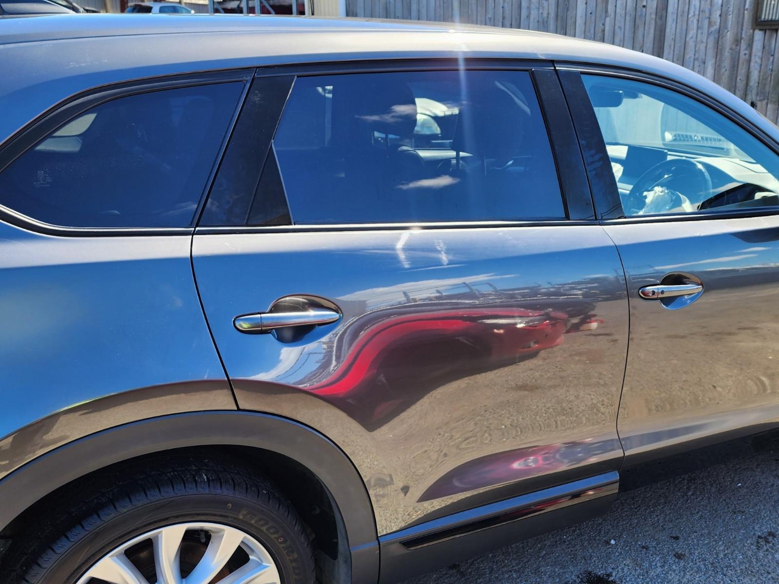 Right Rear Door Sliding