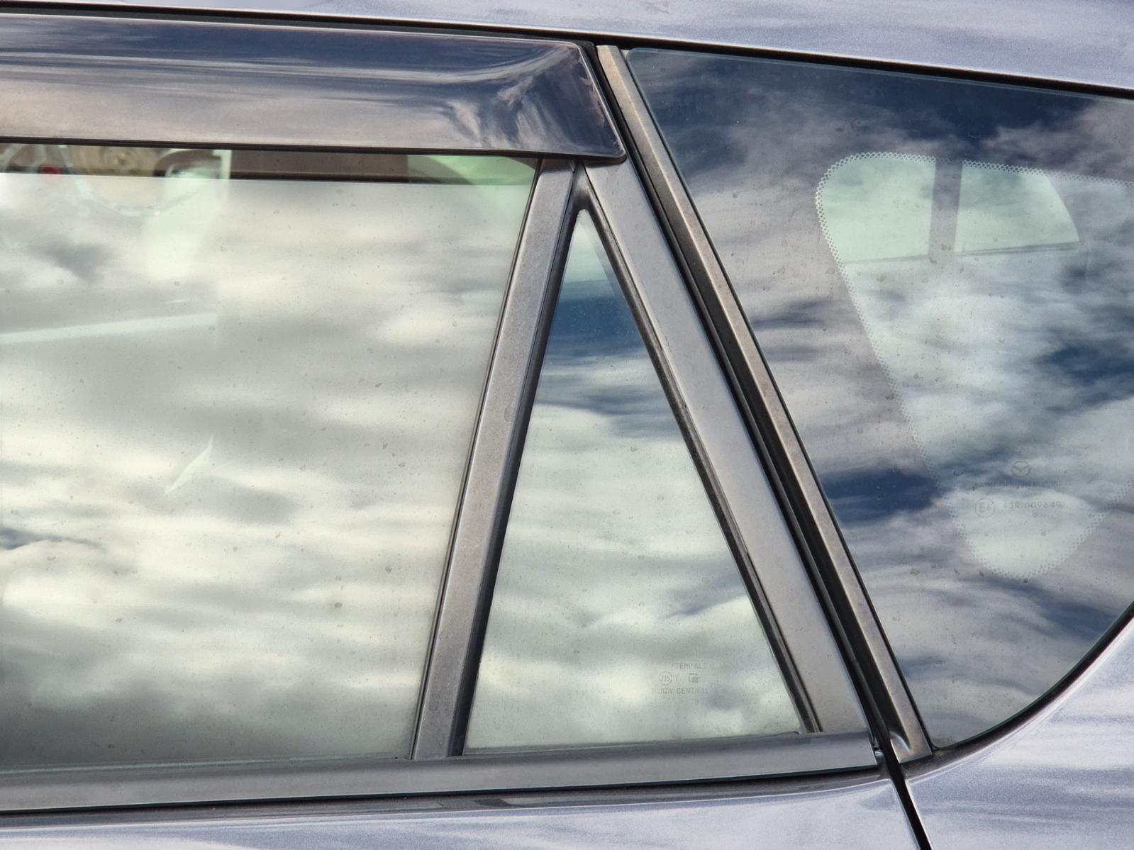 Left_Rear_1q_Door_Glass