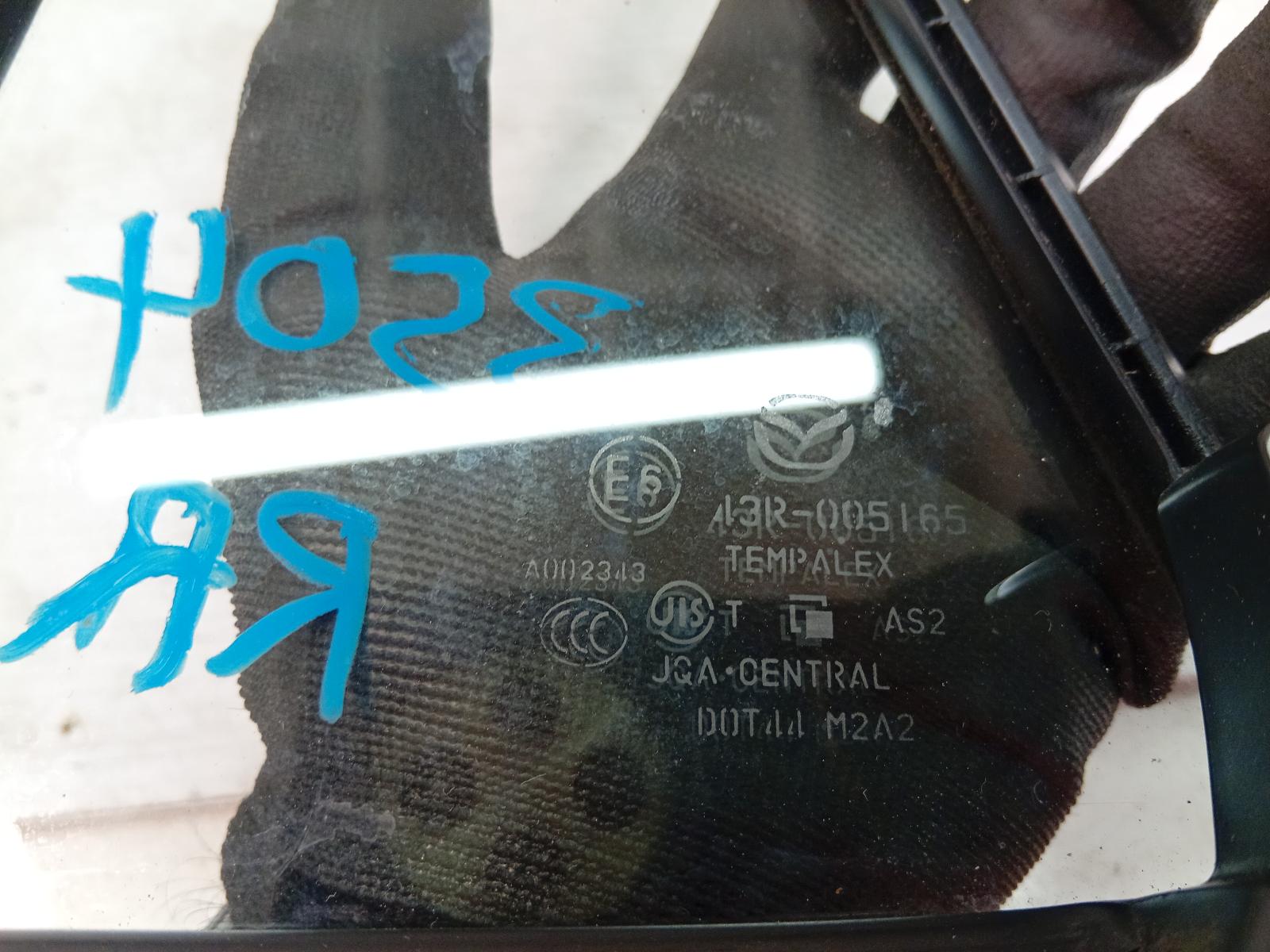 Right_Rear_1q_Door_Glass