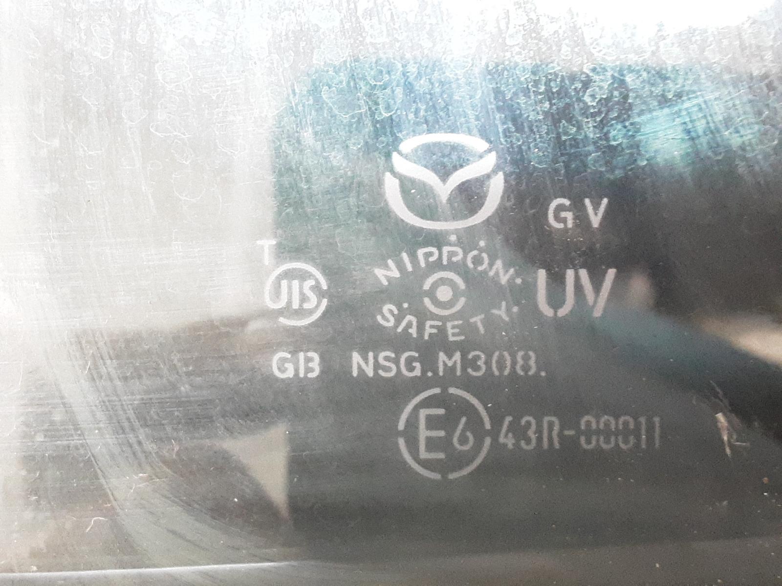 Right_Rear_1q_Door_Glass