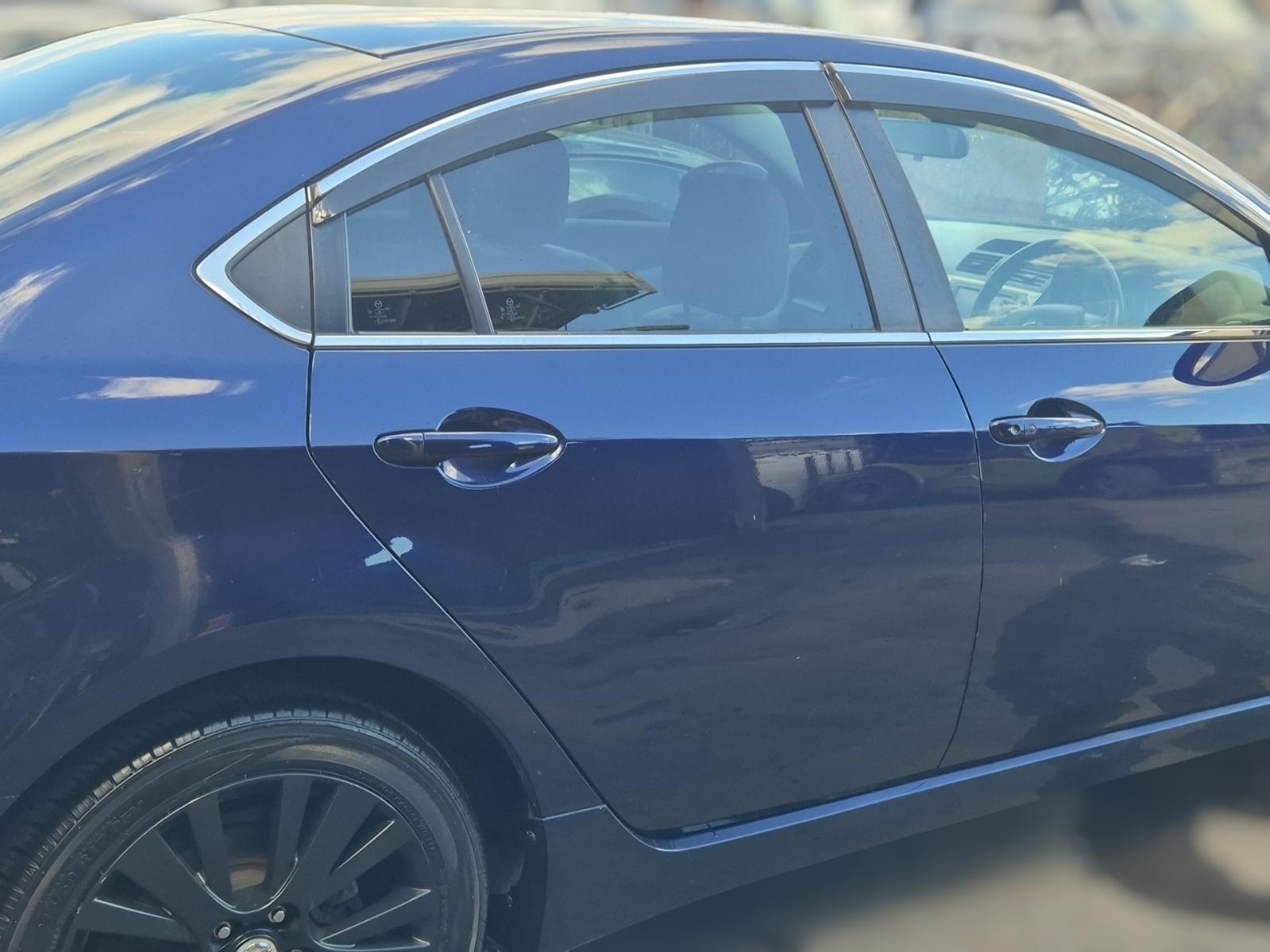 Right_Rear_Door_Sliding