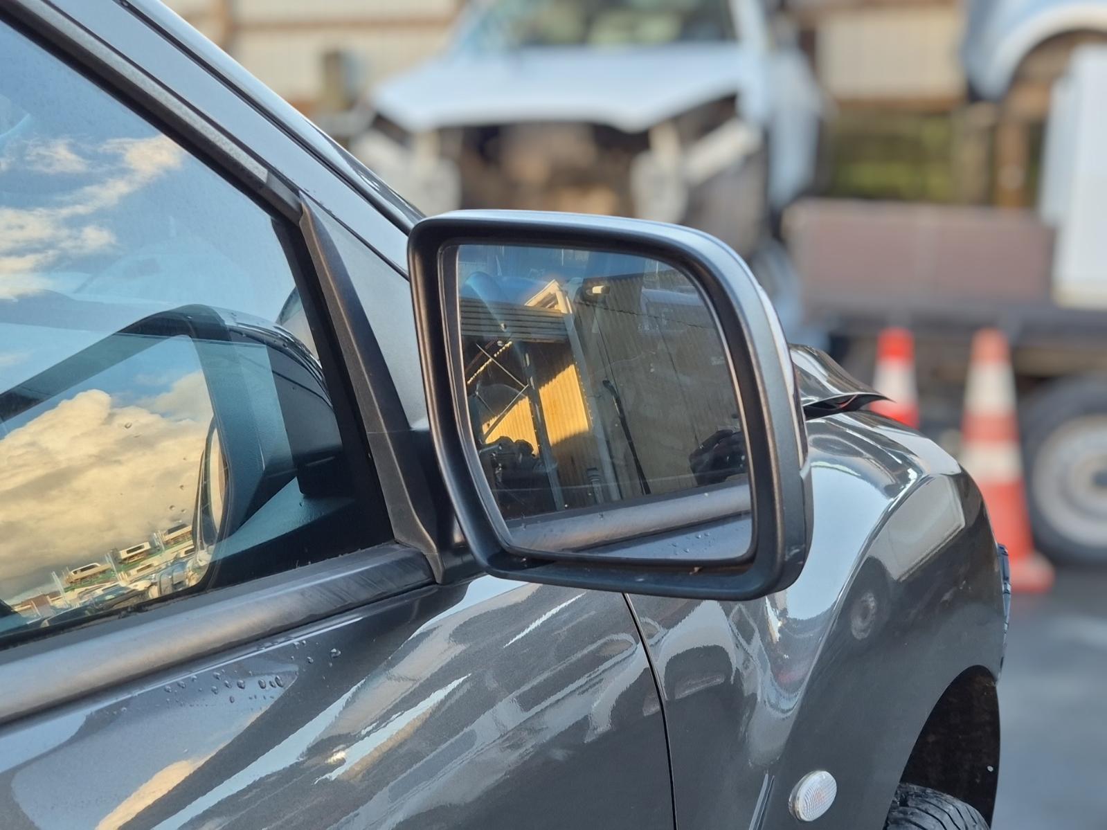 Left_Door_Mirror