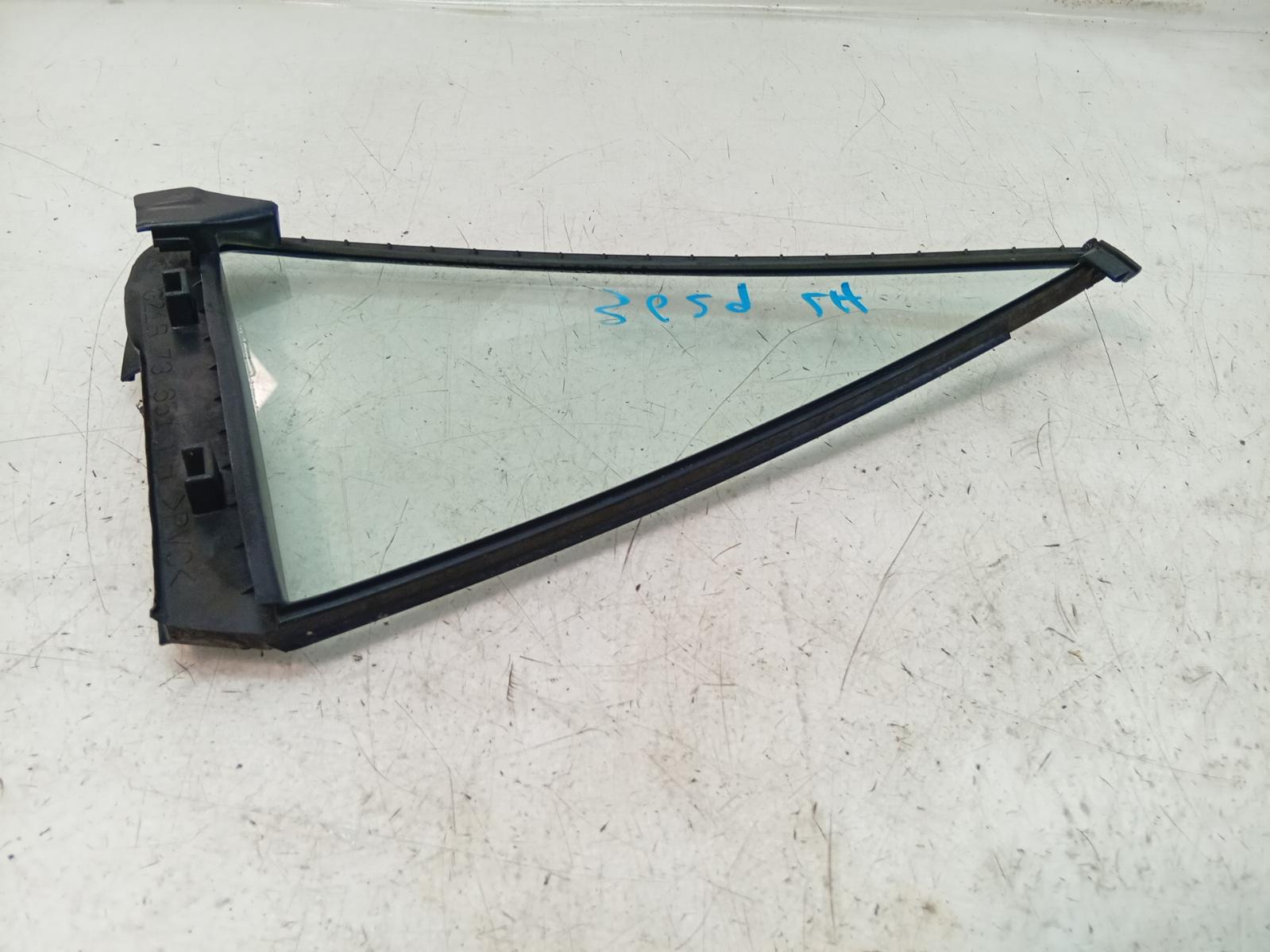 Left_Rear_1q_Door_Glass