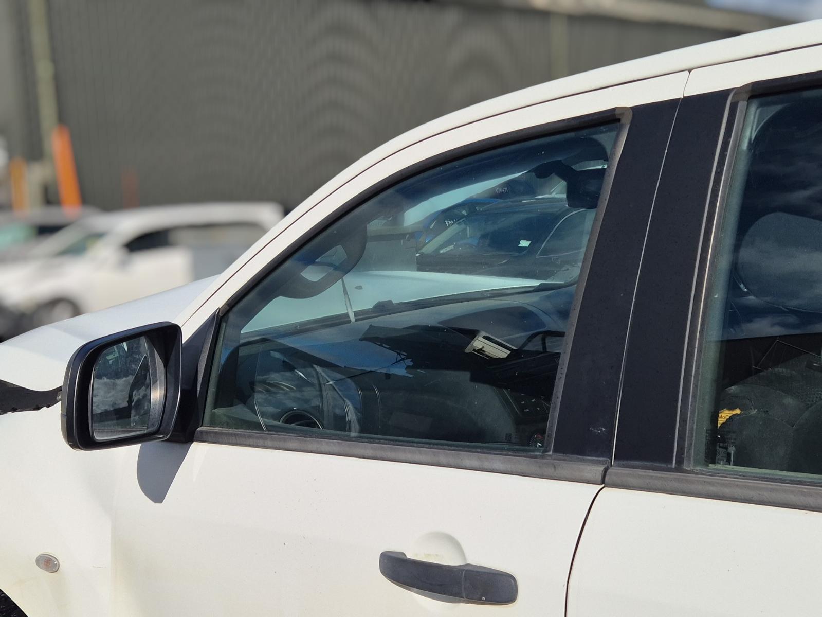 Left_Front_Door_Window