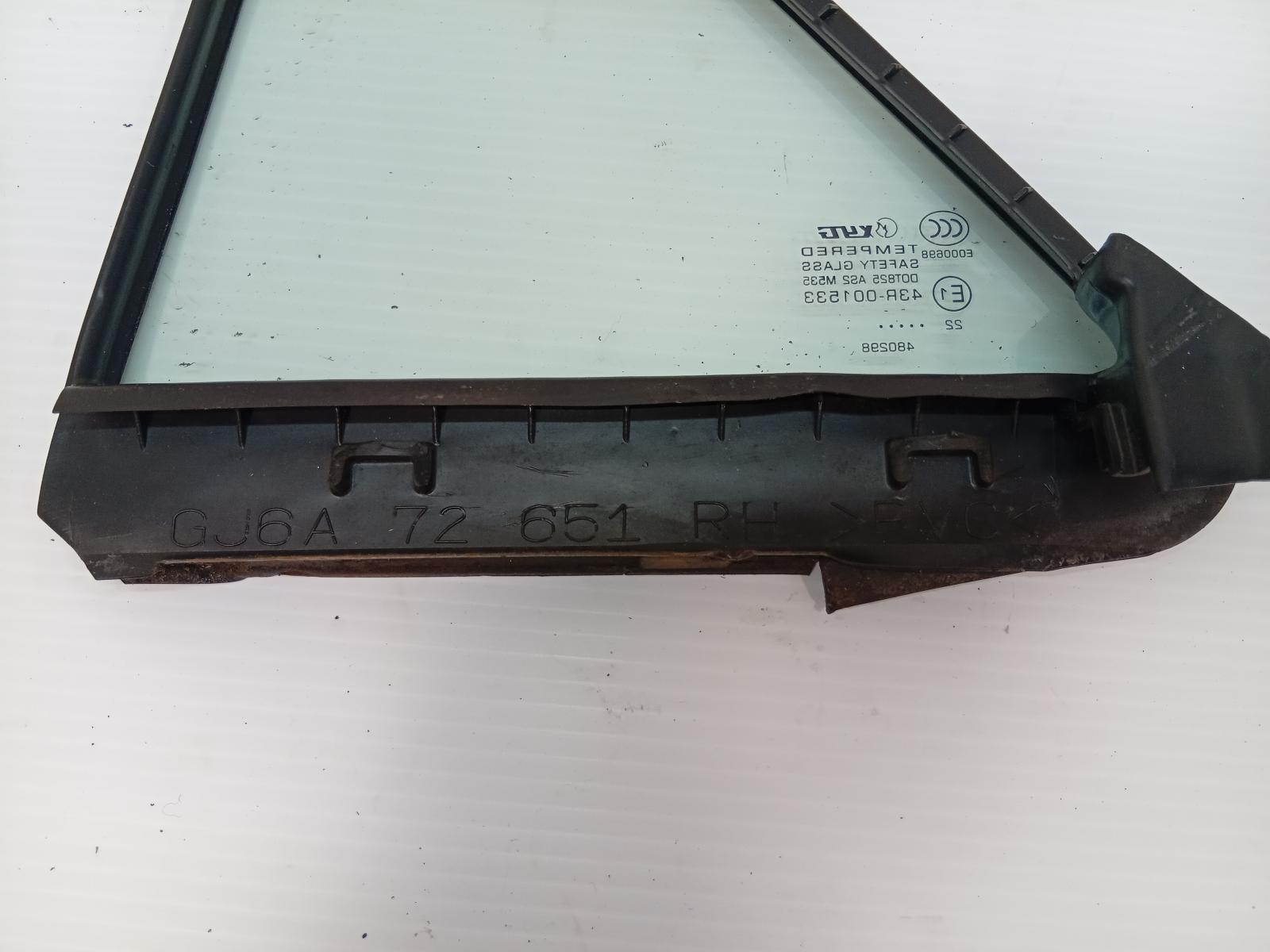Right_Rear_1q_Door_Glass