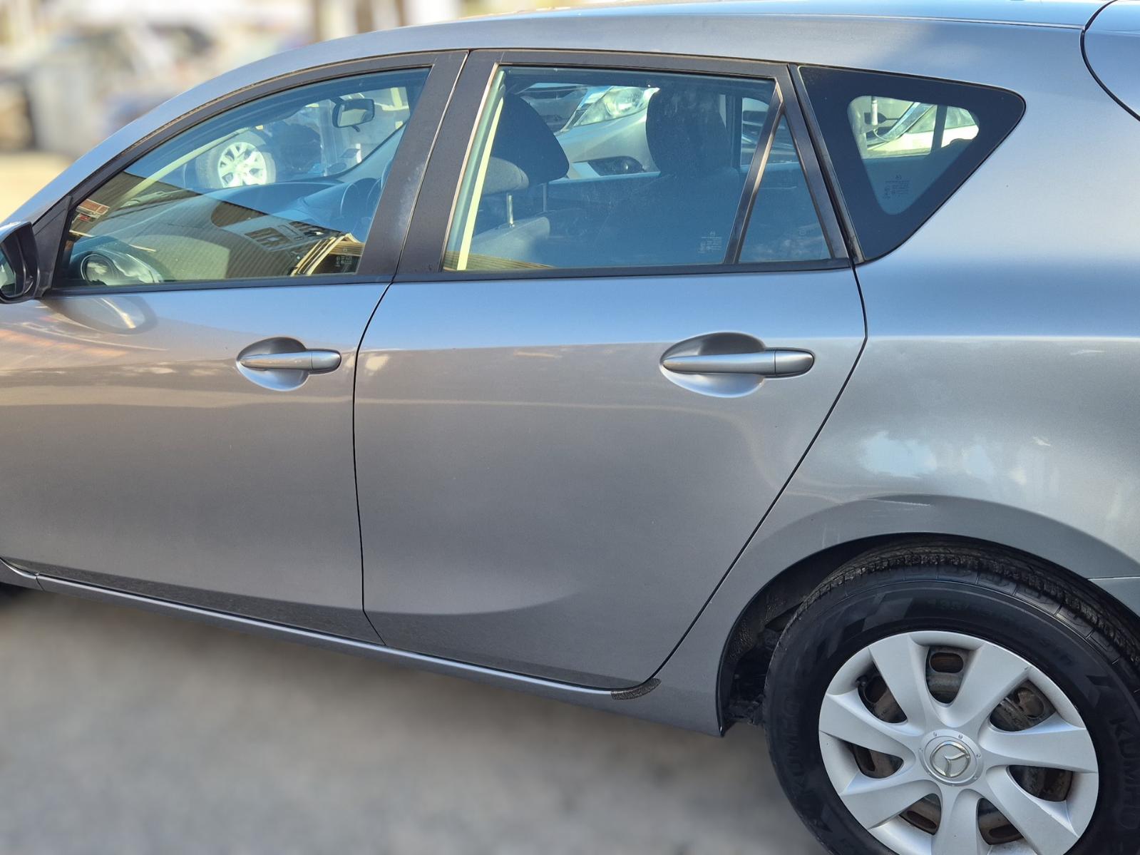 Left_Rear_Door_Sliding