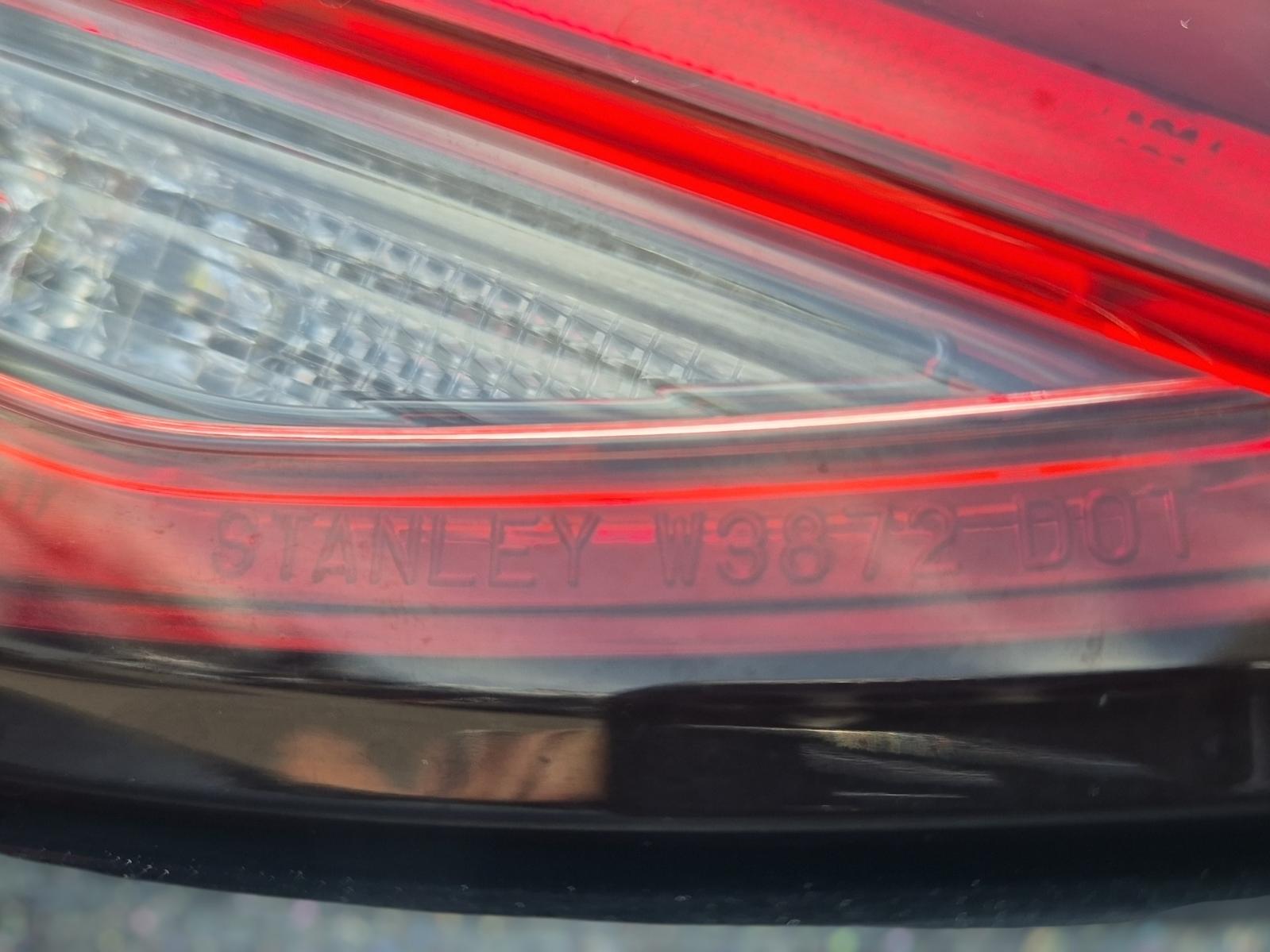 Rear_Garnish