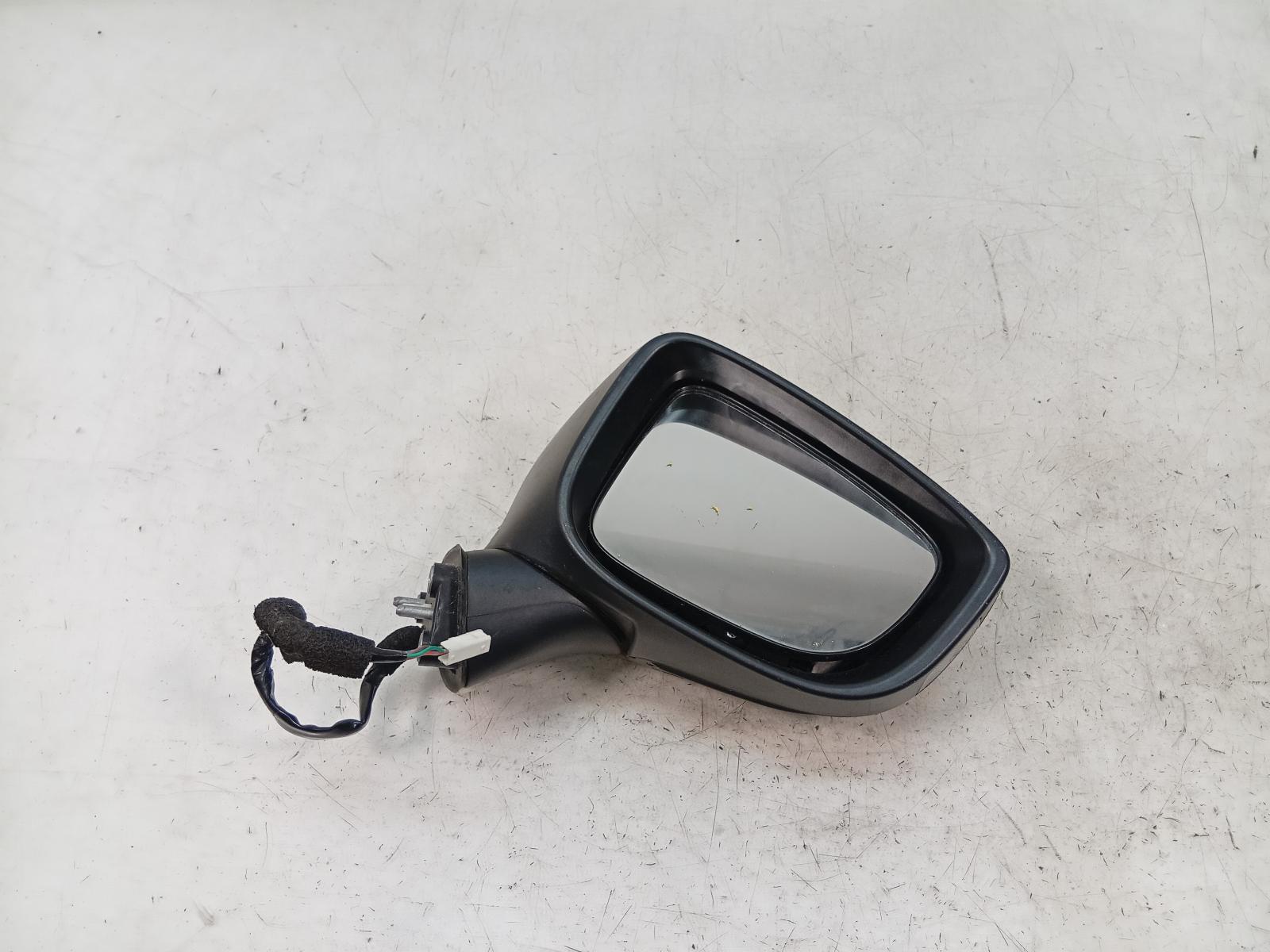 Right_Door_Mirror