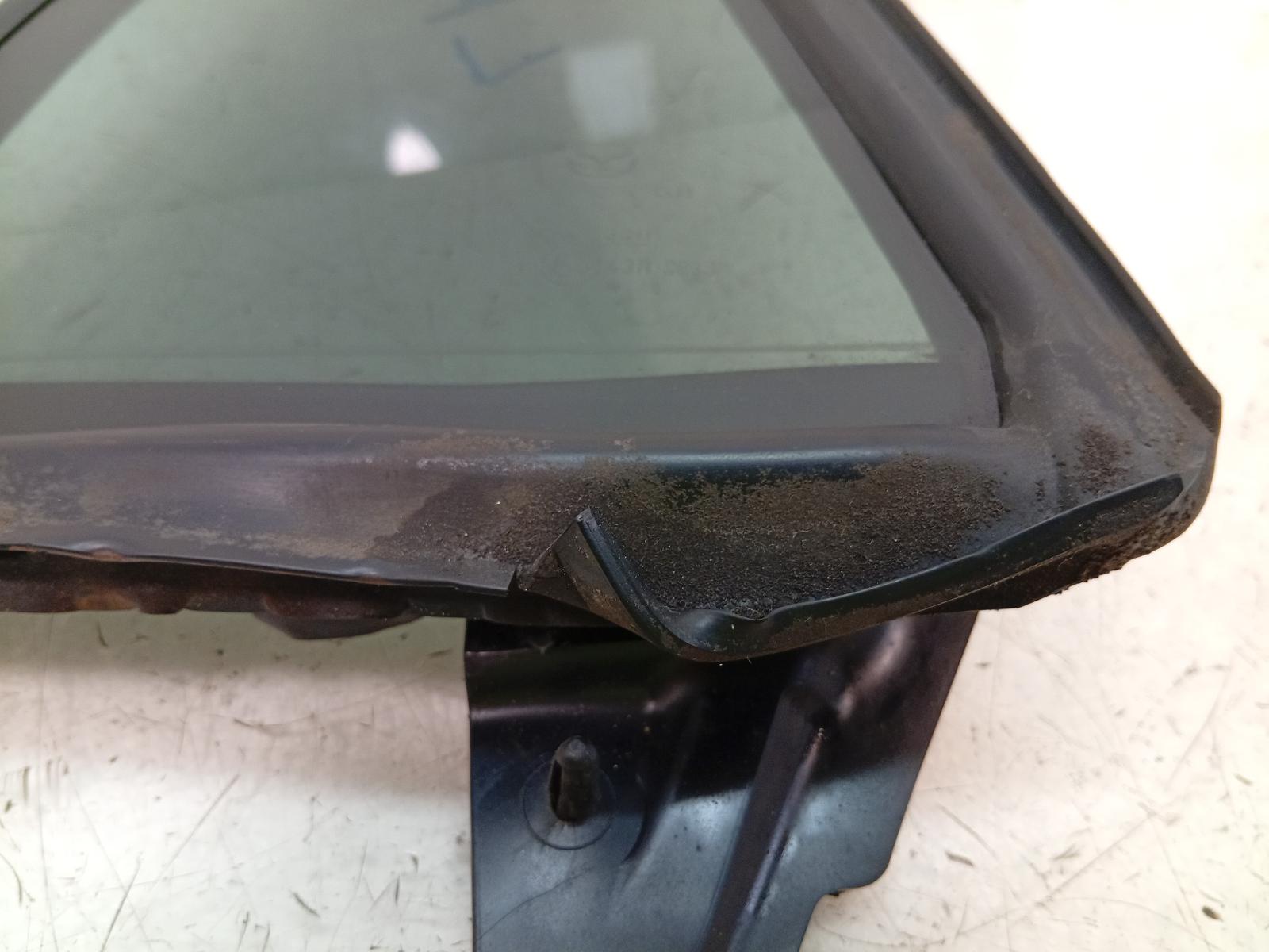 Left_Rear_1q_Door_Glass